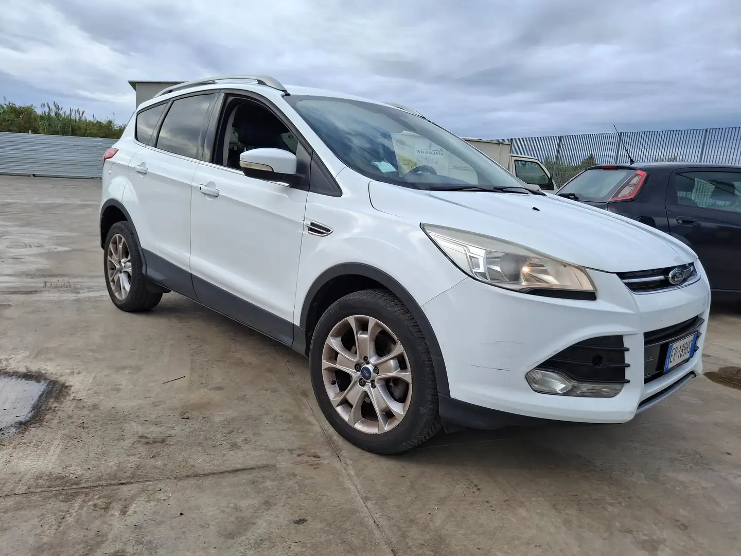 Ford Kuga Kuga 2.0 tdci Titanium 4wd 163cv auto Bianco - 2