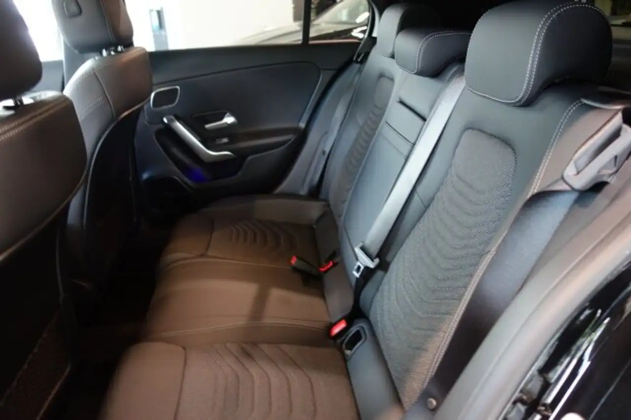 Mercedes-Benz A 220 A 220 4M PROGRESSIVE PANO FAHR PAK BURM 360 MEM 15