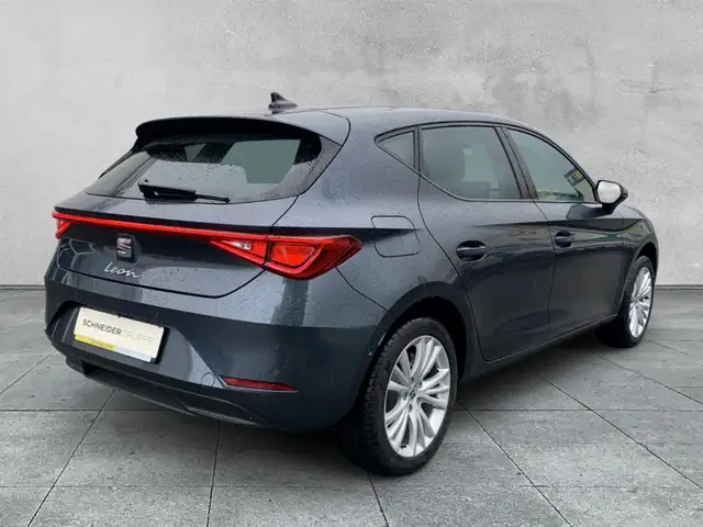 SEAT Leon view 5