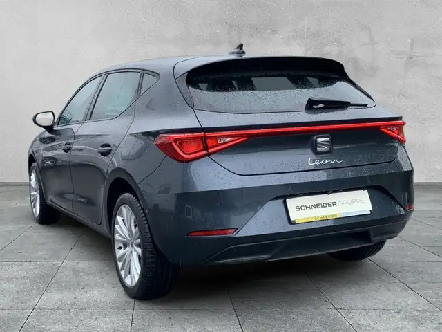 SEAT Leon view 3