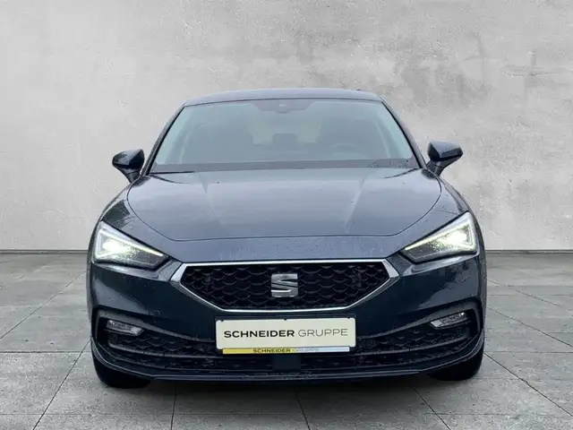 SEAT Leon view 8