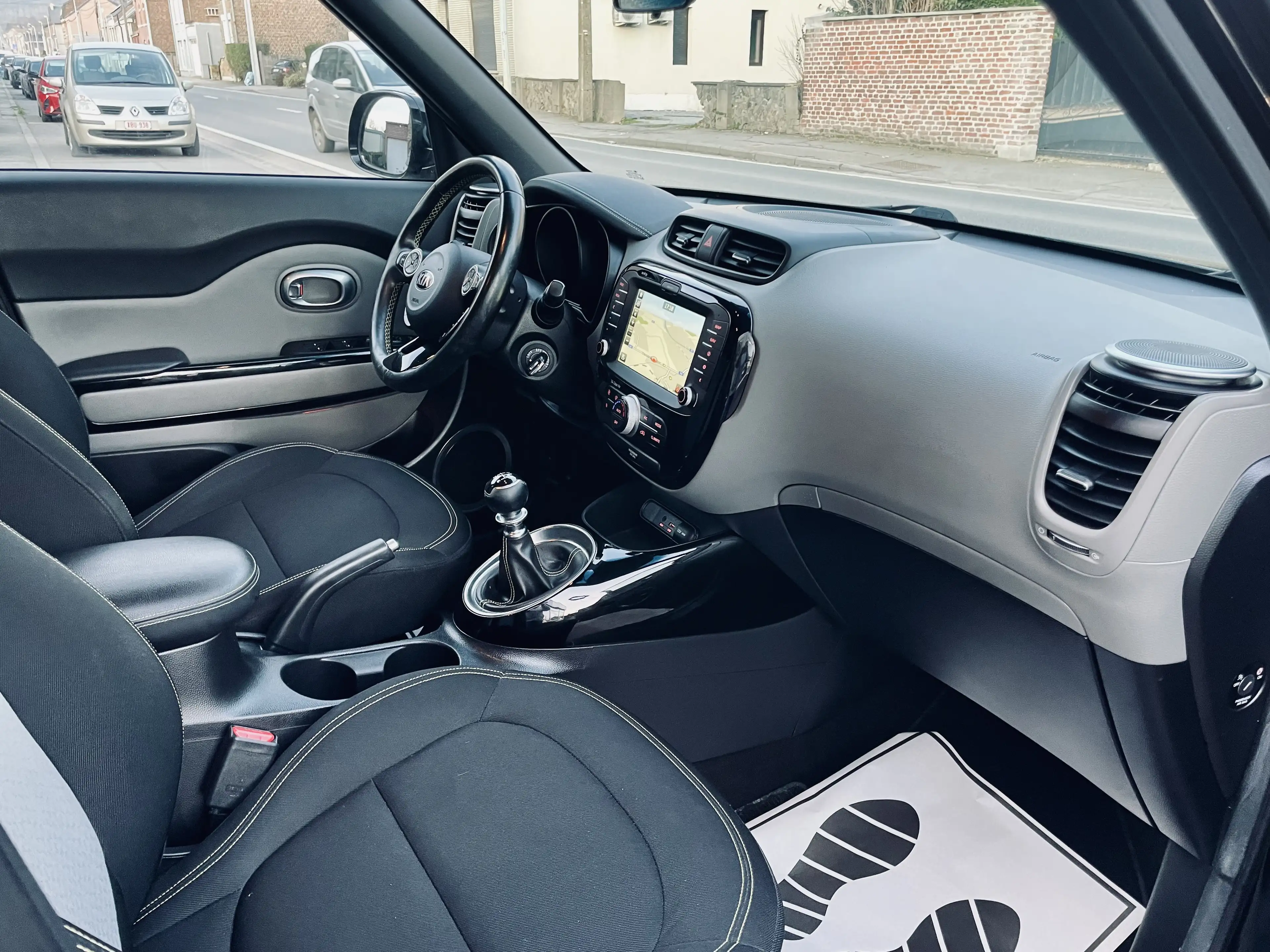 Kia Soul Soul 1.6 CDRi/1erPROPR/GPS/CAMERA/GARANTIE 12MOIS — photo 15