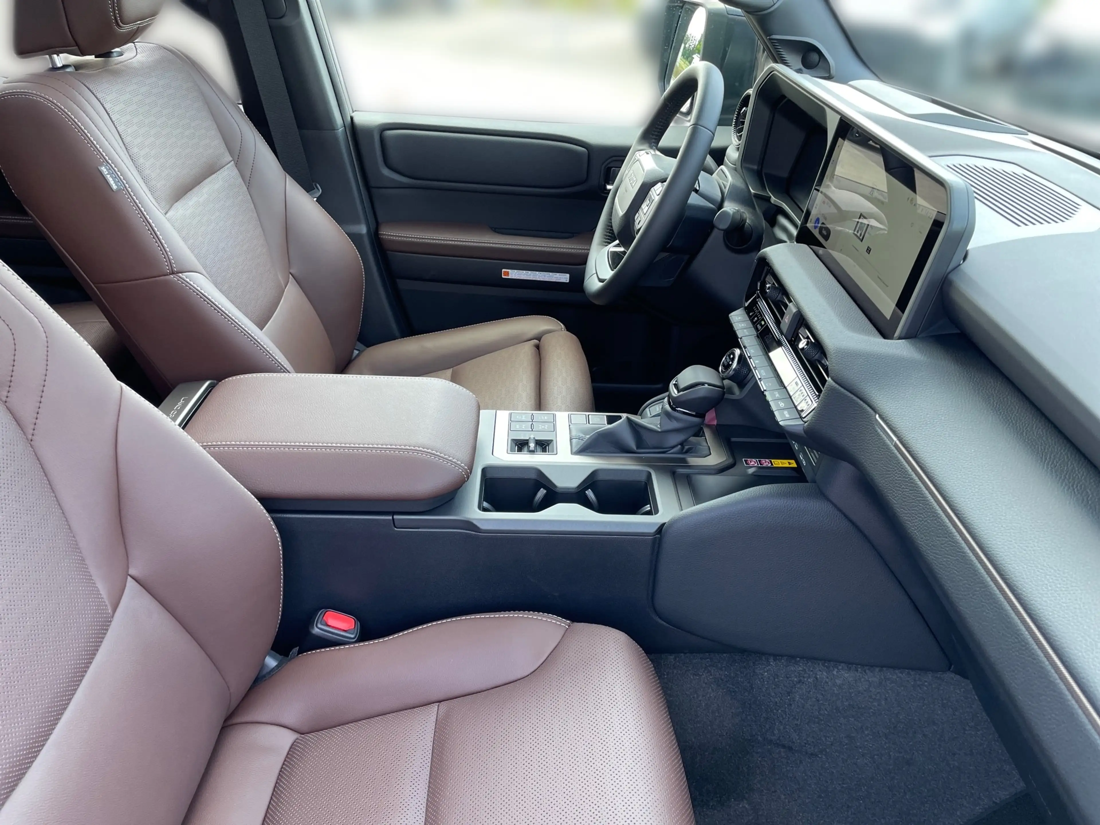 Toyota Land Cruiser Land Cruiser Lounge — photo 15