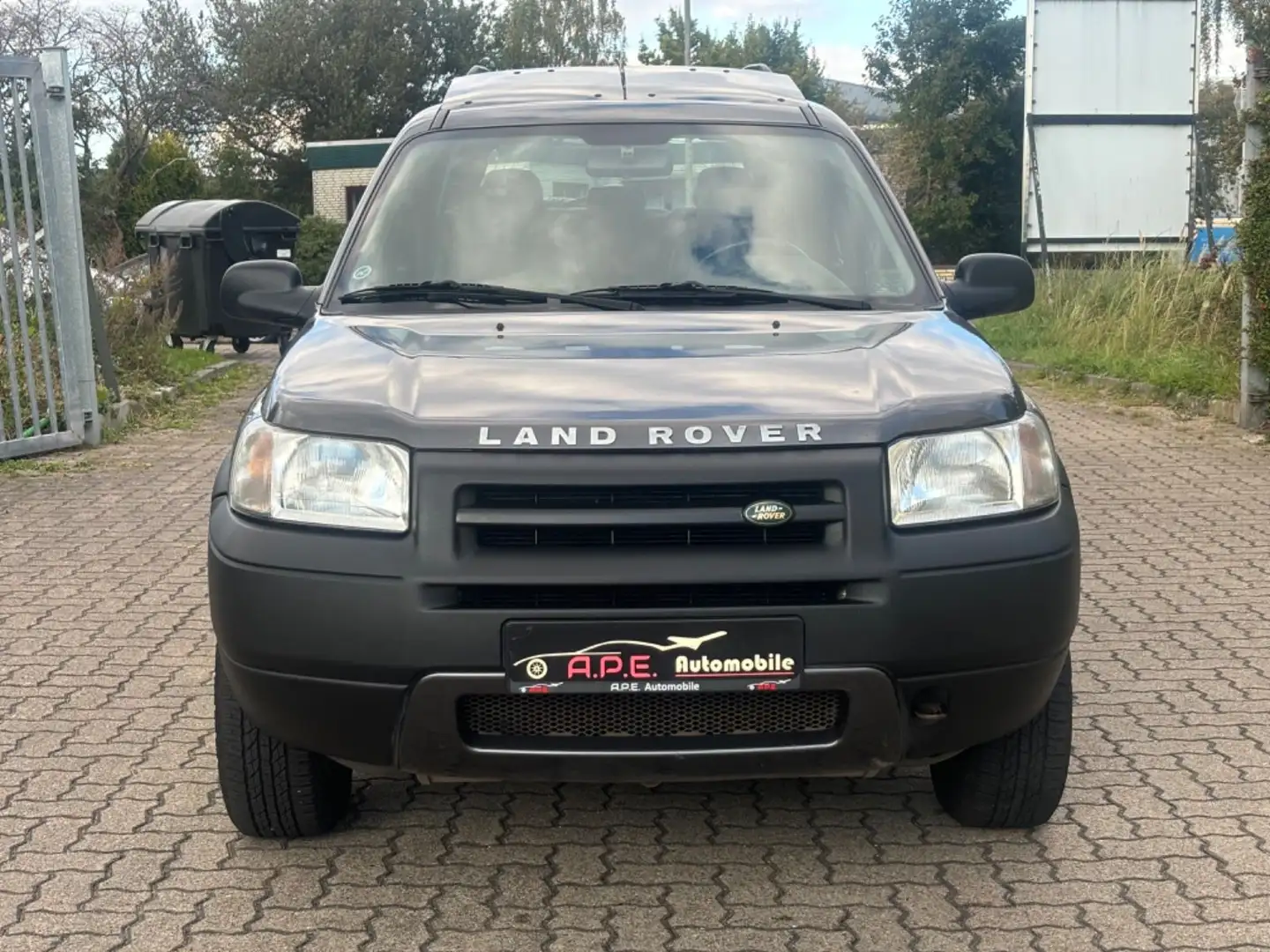 Land Rover Freelander 1.8i 1 Hand 4x4 Leder Panorama Schwarz - 2