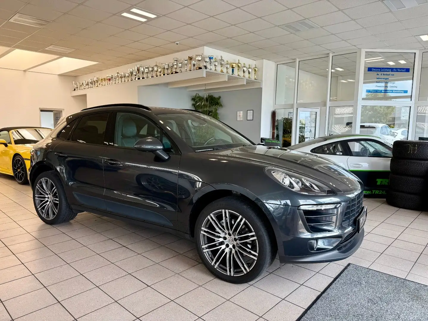 Porsche Macan S Diesel PDK Panorama/21"Zoll/Xenon Grau - 1