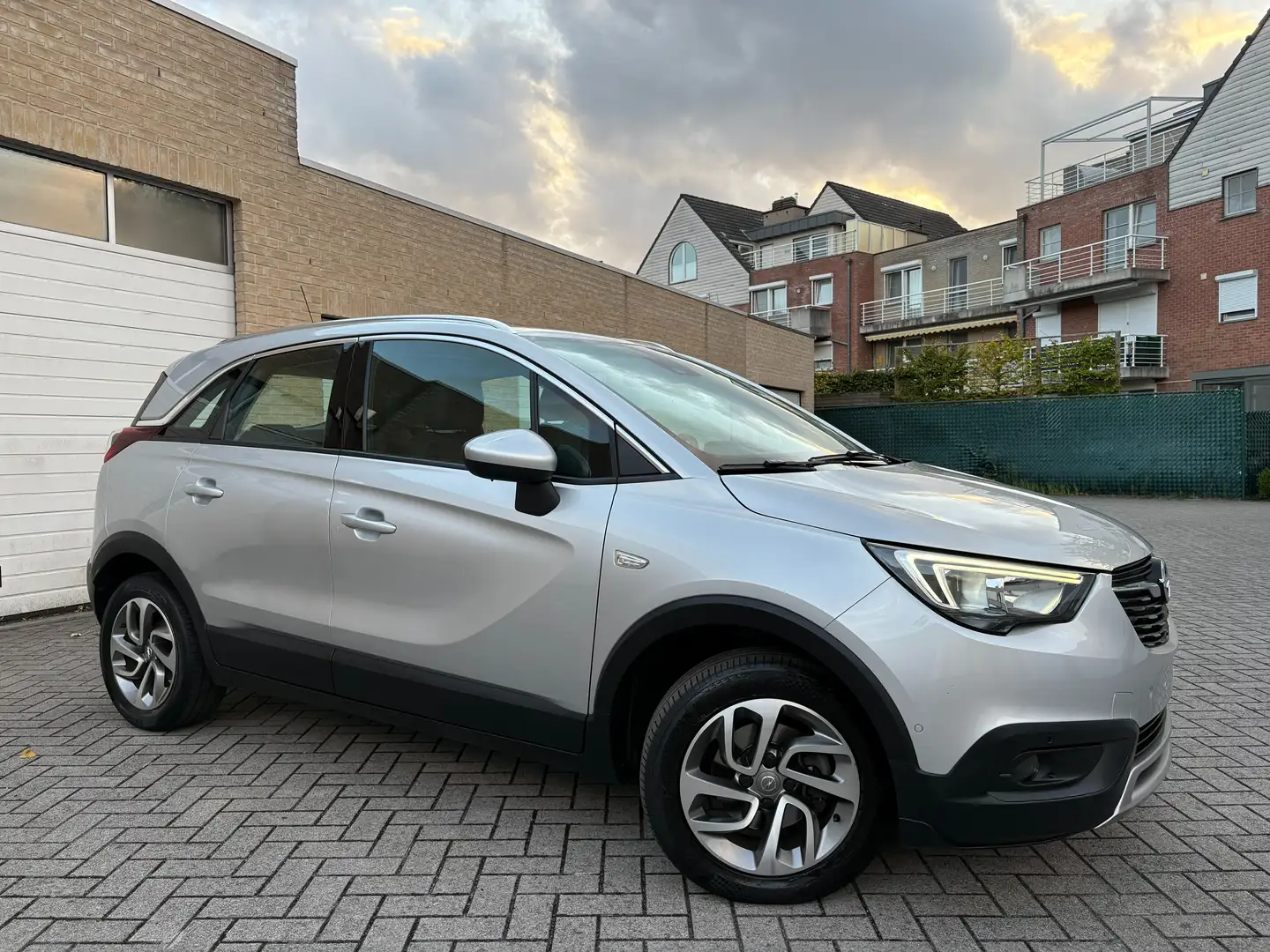 Opel Crossland X Crossland X Innovation / 12 Maanden Garantie Argent - 1