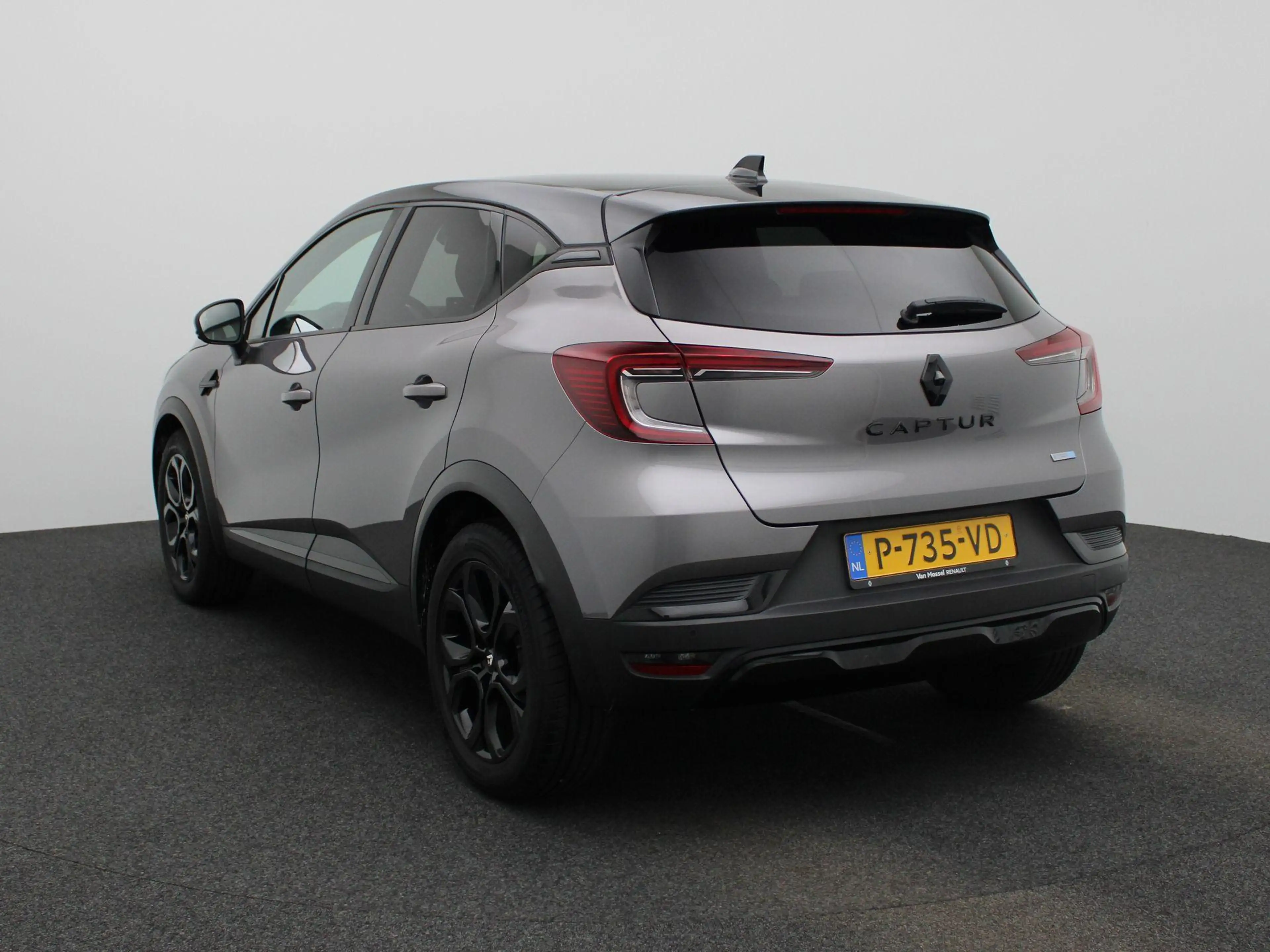 Renault Captur 1.6 E-Tech Hybrid 145 Rive Gauche | Adaptive Cruis — photo 2