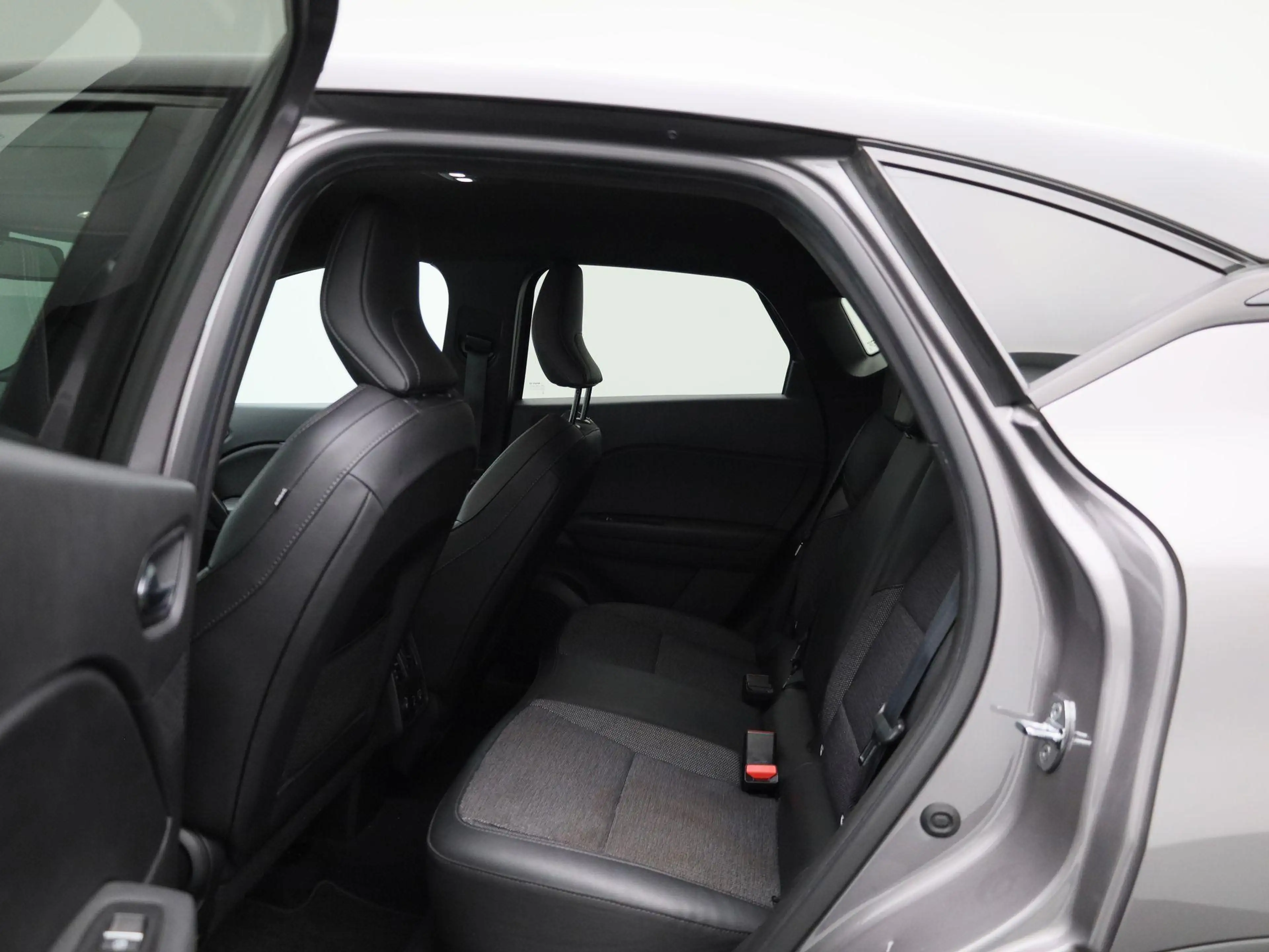 Renault Captur 1.6 E-Tech Hybrid 145 Rive Gauche | Adaptive Cruis — photo 10