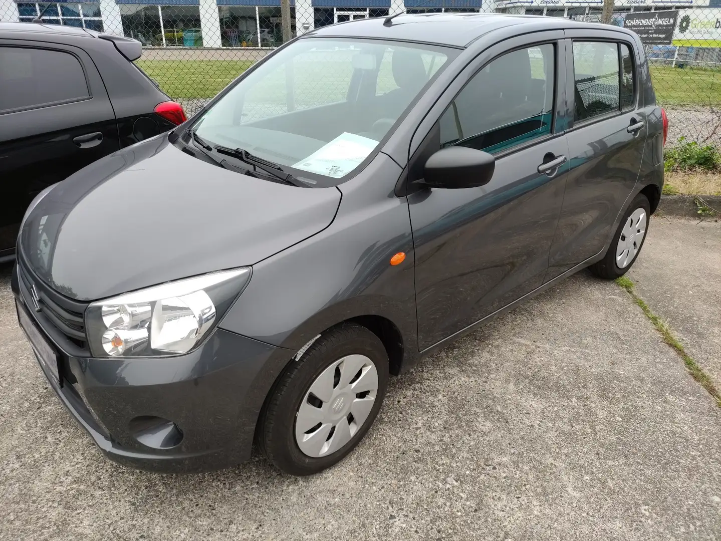 Suzuki Celerio 1.0 Club Grau - 2