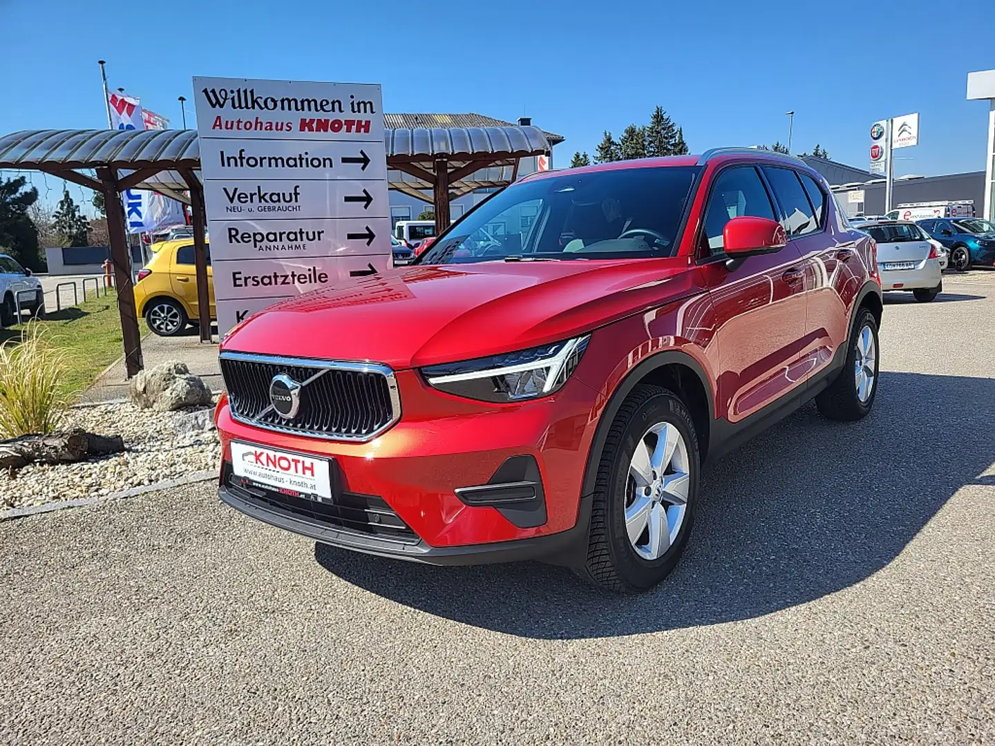 Volvo XC40 B3 Core Aut. Rouge - 1