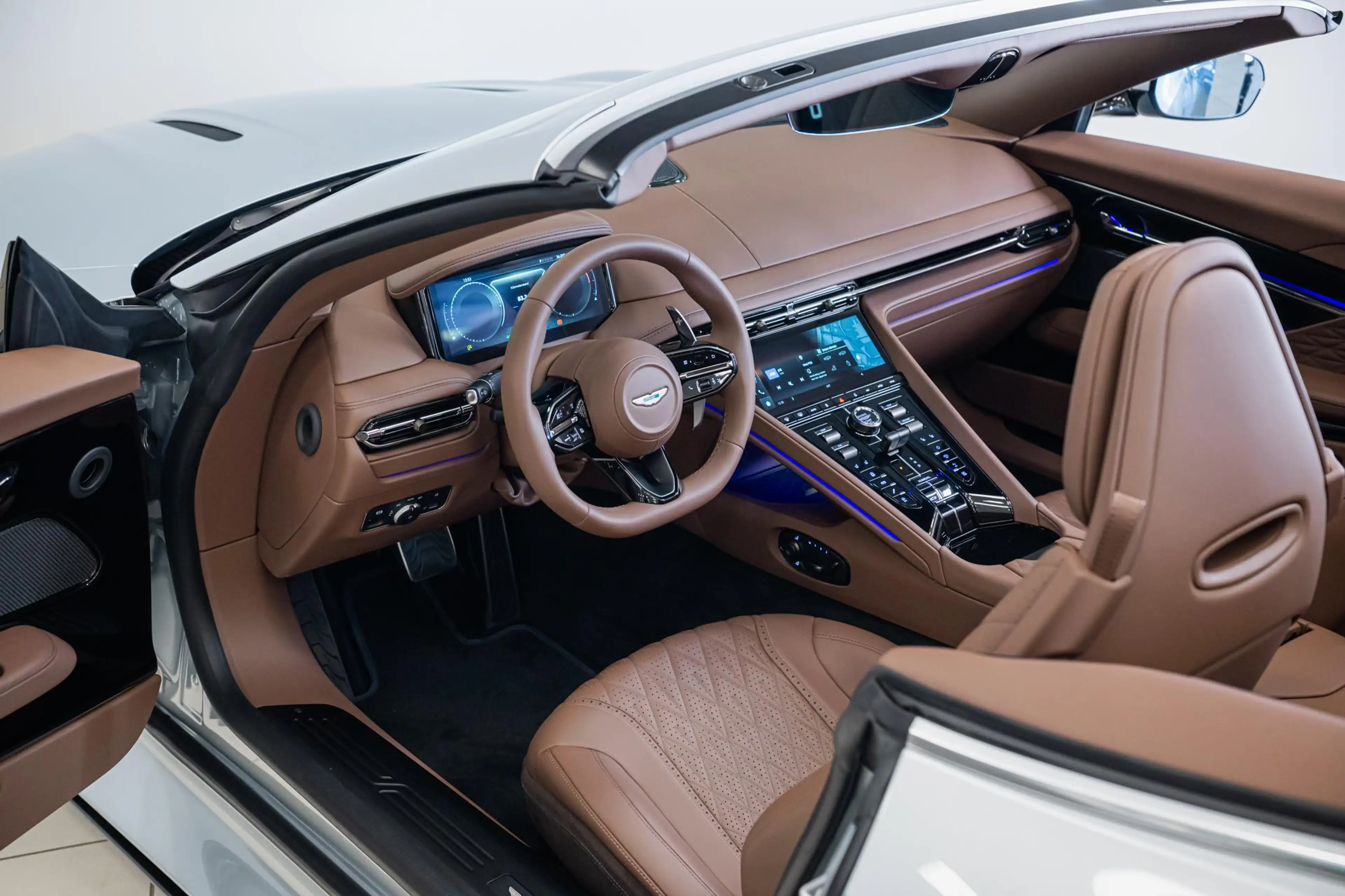Aston Martin DB12 Volante | NEW 2026 | Incl. BPM | — photo 4