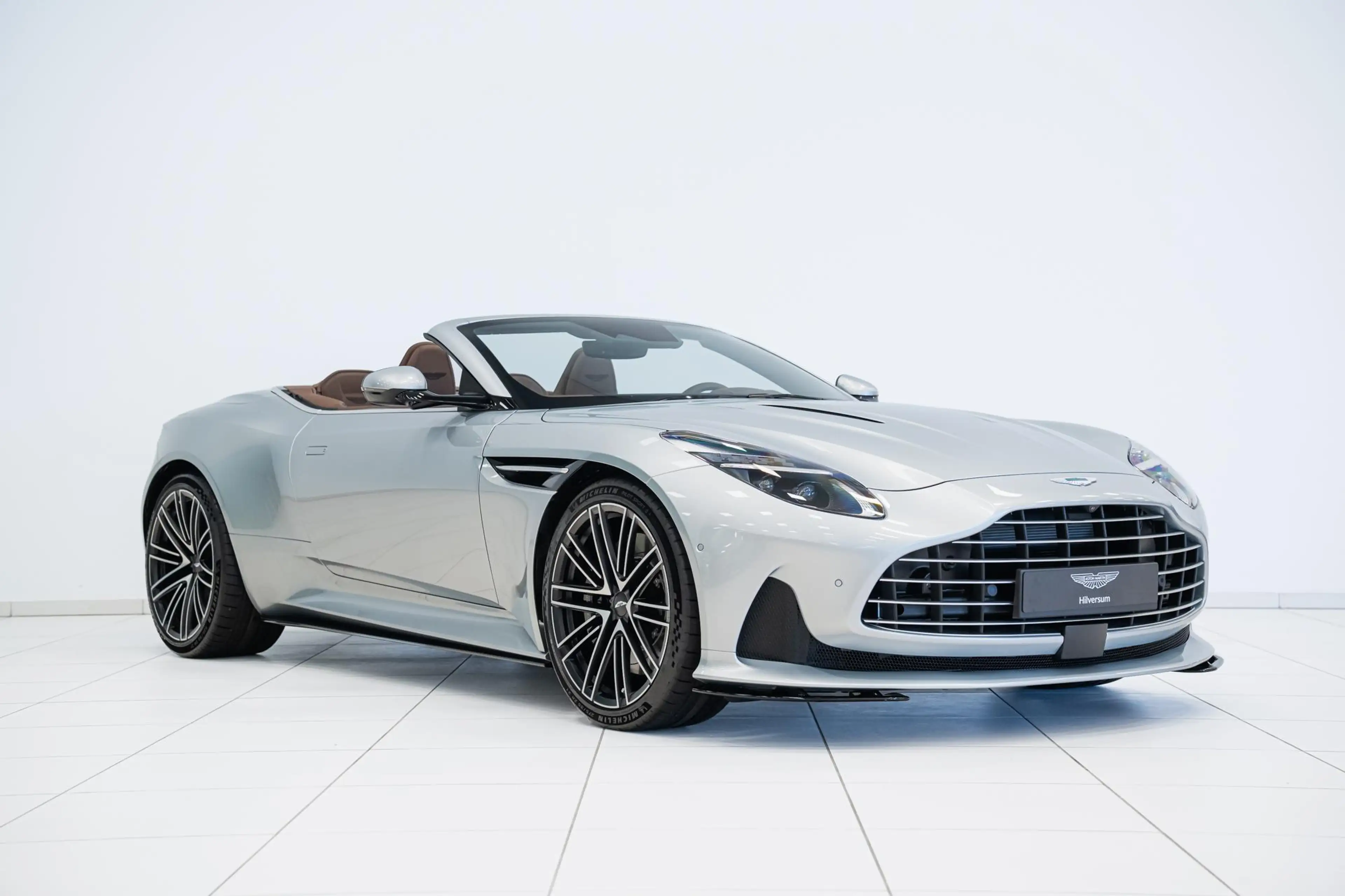 Aston Martin DB12 Volante | NEW 2026 | Incl. BPM | — photo 6