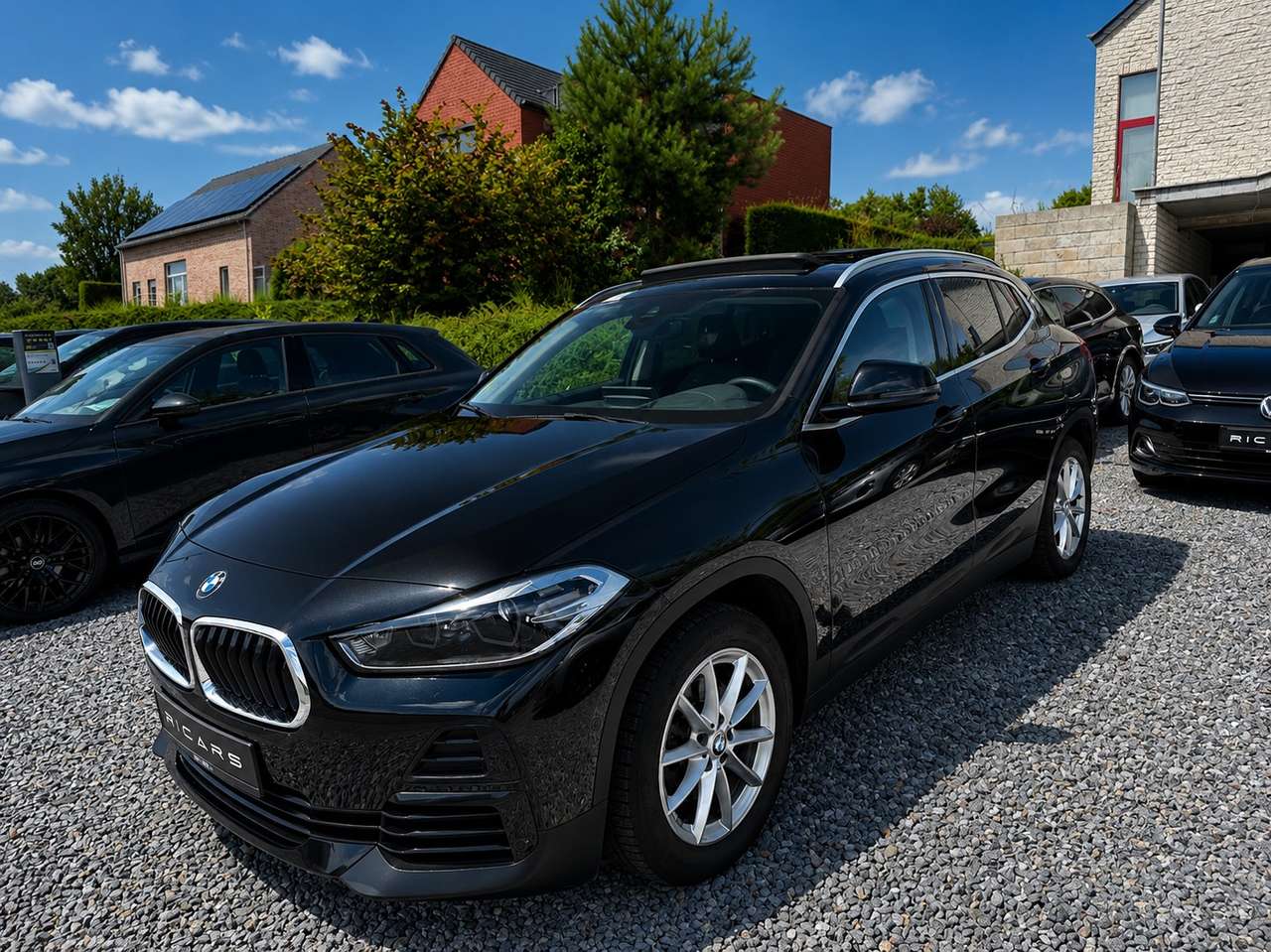 BMW X2 sDrive18d Aut.2.0d Panorama Camera Cuir S.elec Ambient Carplay Carnet Garantie 1 an