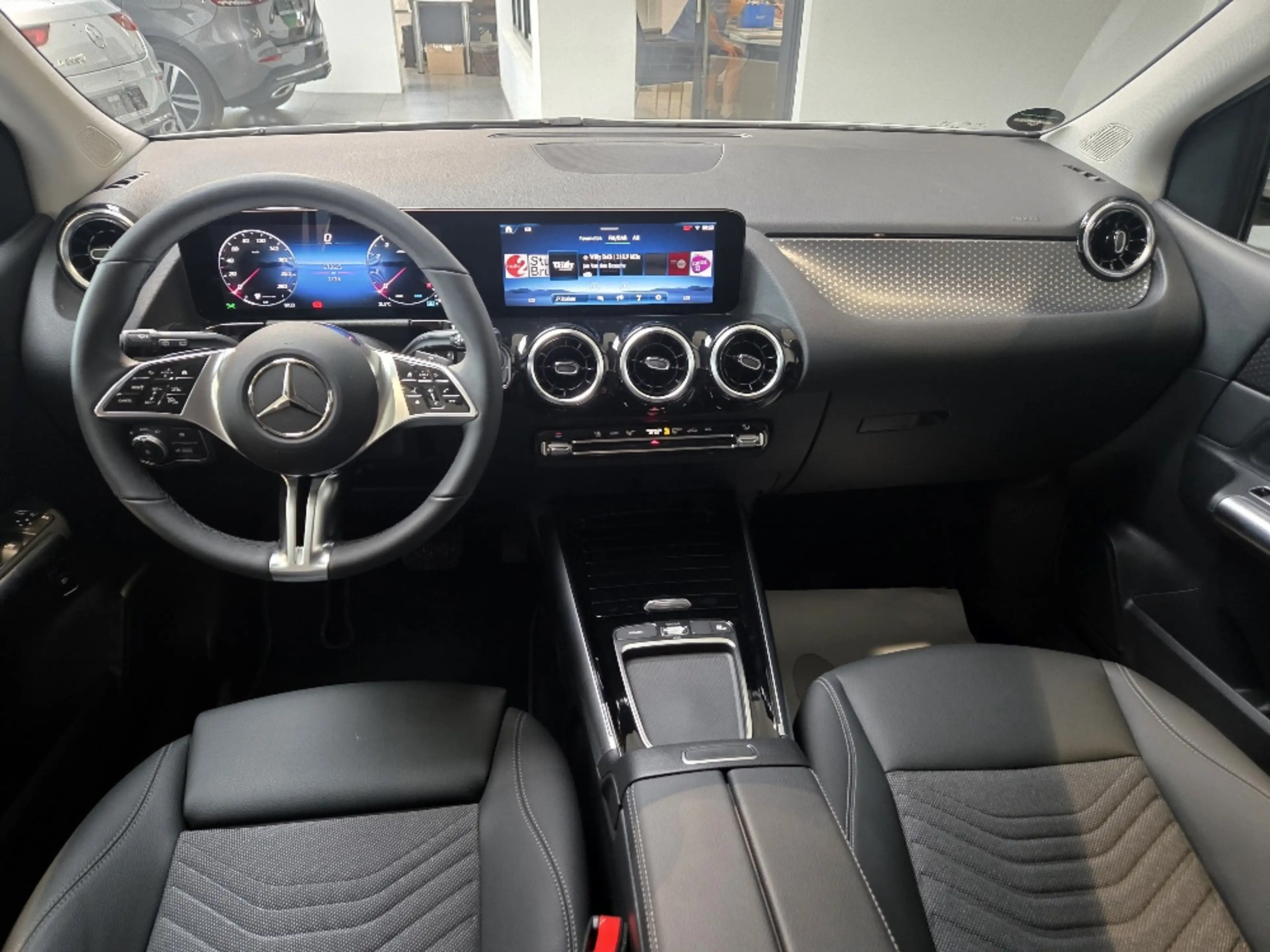 Mercedes-Benz B 200 B 200 Urban-/Progressive-pakket — photo 9