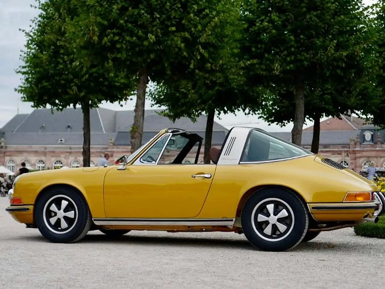 Porsche 911 T 2,4 Targa Ölklappe *RESTAURIERT*, foto 9