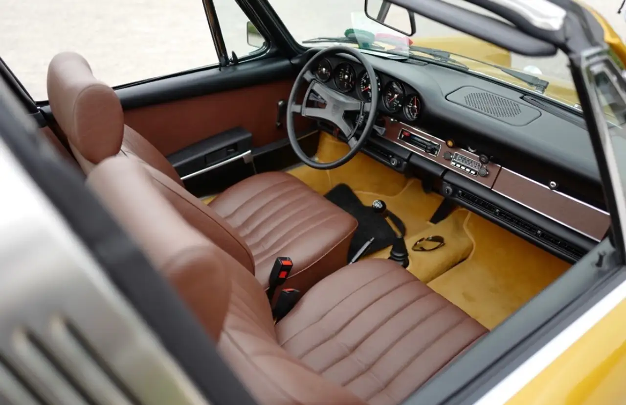 Porsche 911 T 2,4 Targa Ölklappe *RESTAURIERT*, foto 12