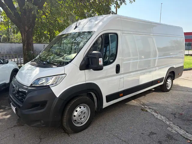 Fiat Ducato view 2