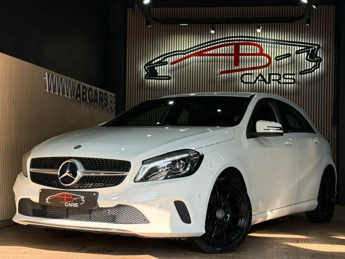 Mercedes-Benz A 180 * GARANTIE 12 MOIS * 1ER PROP * SPORT * Wit - 1