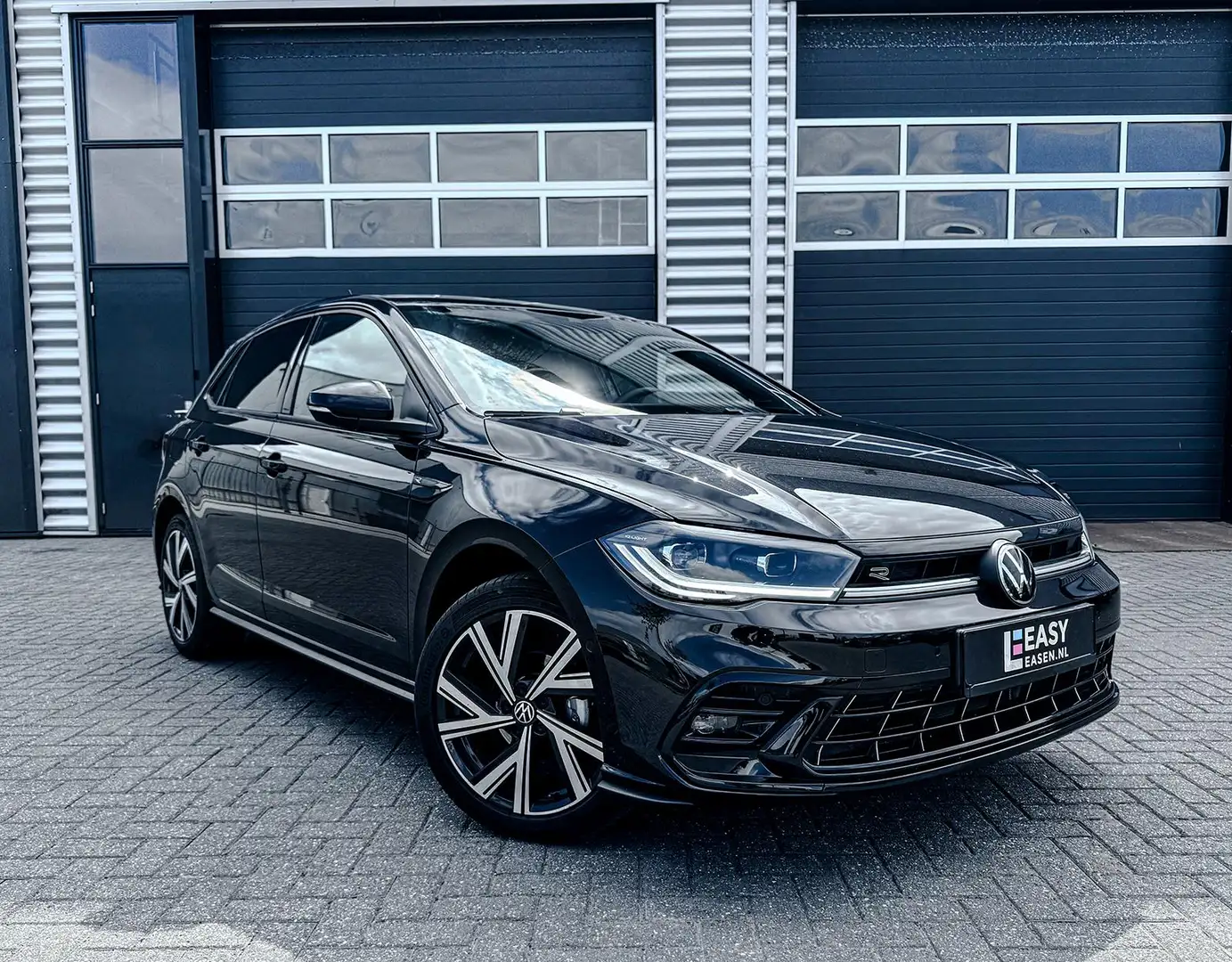 Volkswagen Polo 1.0 TSI Life Edition Zwart - 2