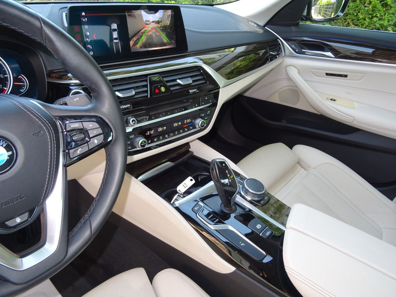 BMW 540 i xDrive Aut Luxury Line Navi LEDer Sitzbelüf — photo 11