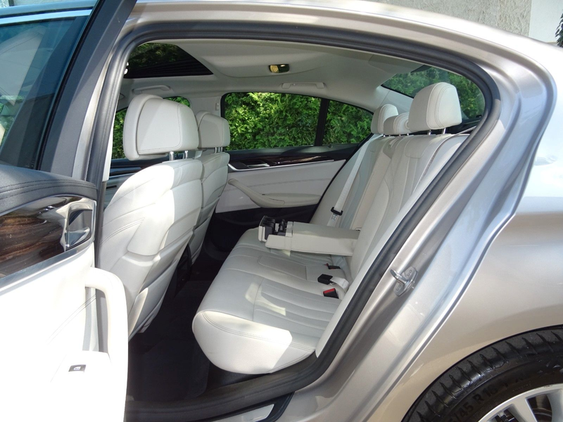 BMW 540 i xDrive Aut Luxury Line Navi LEDer Sitzbelüf — photo 14