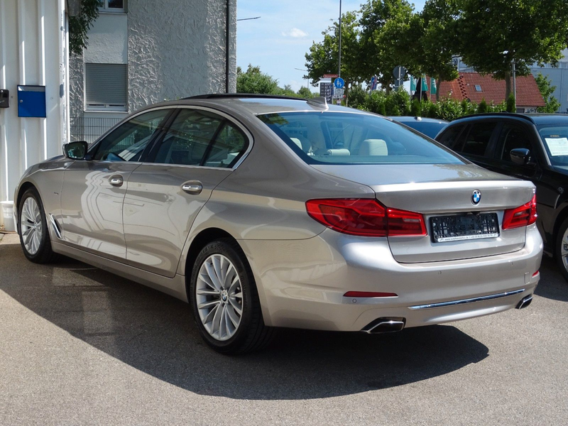 BMW 540 i xDrive Aut Luxury Line Navi LEDer Sitzbelüf — photo 4
