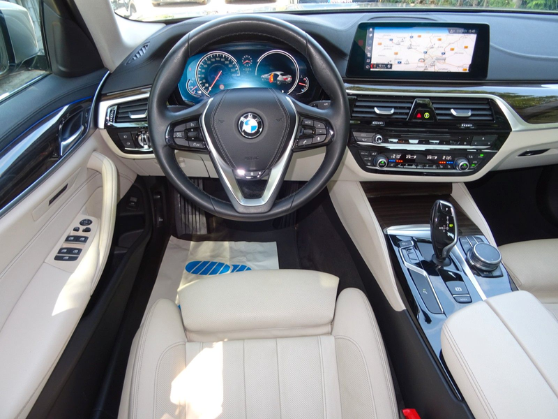 BMW 540 i xDrive Aut Luxury Line Navi LEDer Sitzbelüf — photo 7