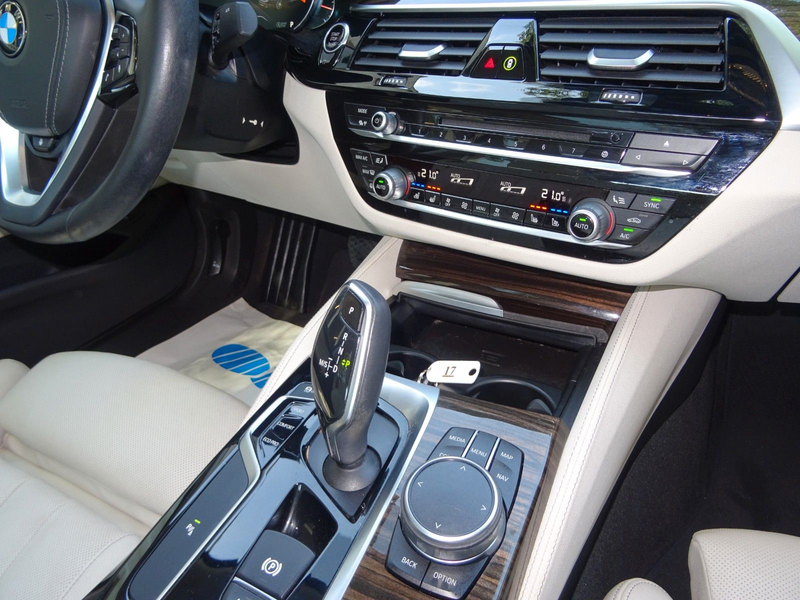 BMW 540 i xDrive Aut Luxury Line Navi LEDer Sitzbelüf — photo 9
