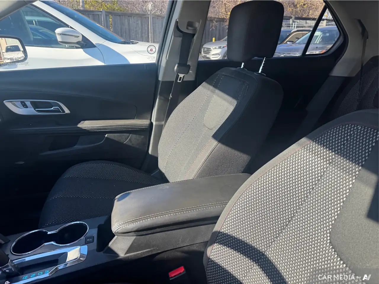 Chevrolet Equinox photo Chevrolet Equinox
