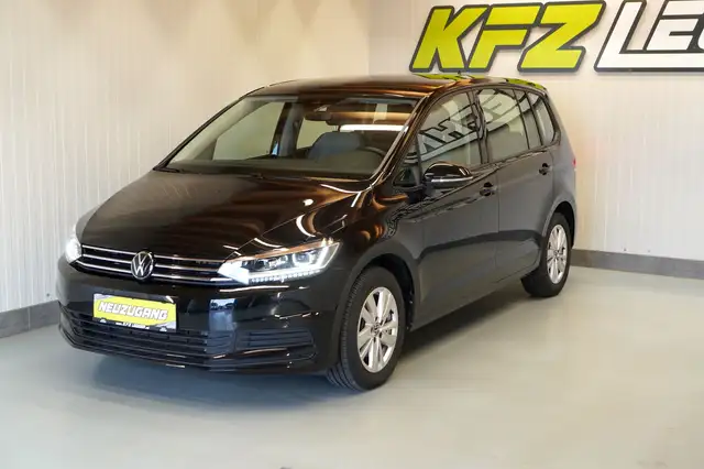 Volkswagen Touran view 11