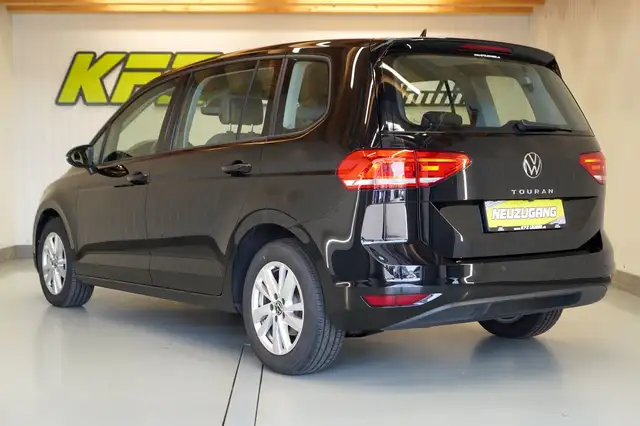 Volkswagen Touran view 7