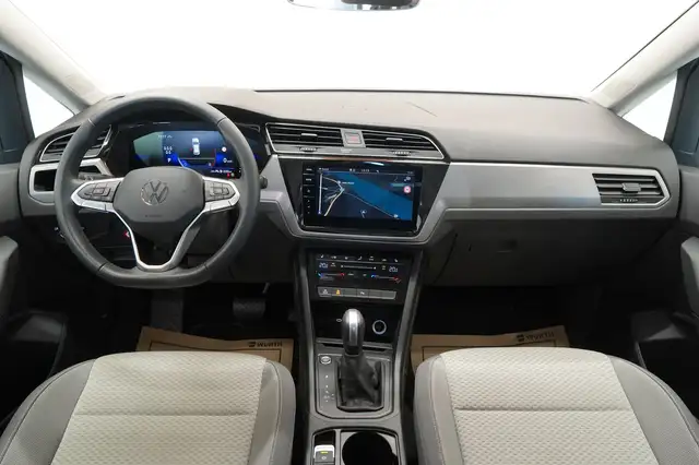 Volkswagen Touran view 24