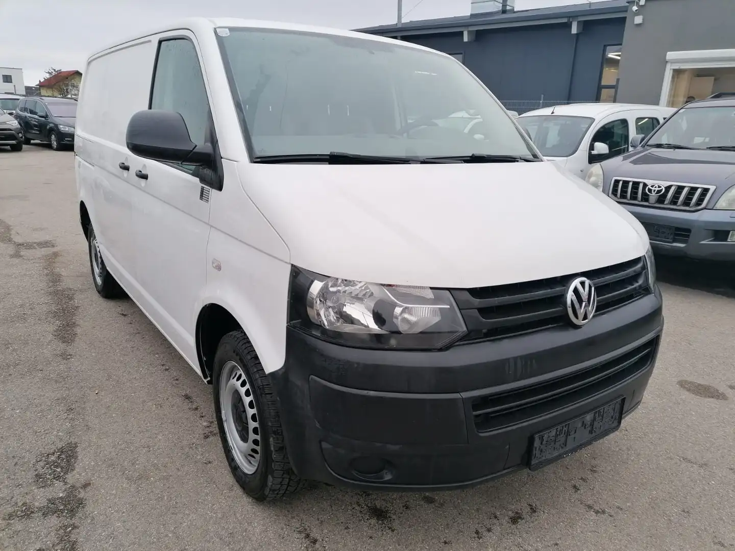 Volkswagen T5 Transporter Kasten Weiß - 2