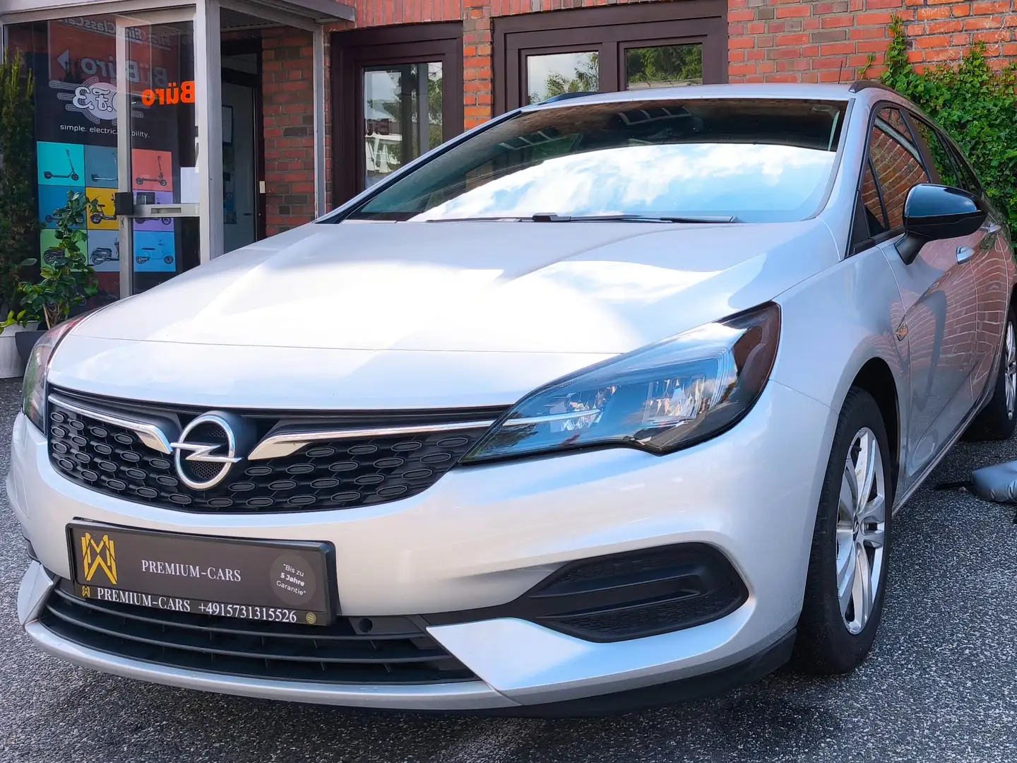 Opel Astra Edition Start/Stop TOP ZUSTAND!!! Silber - 1