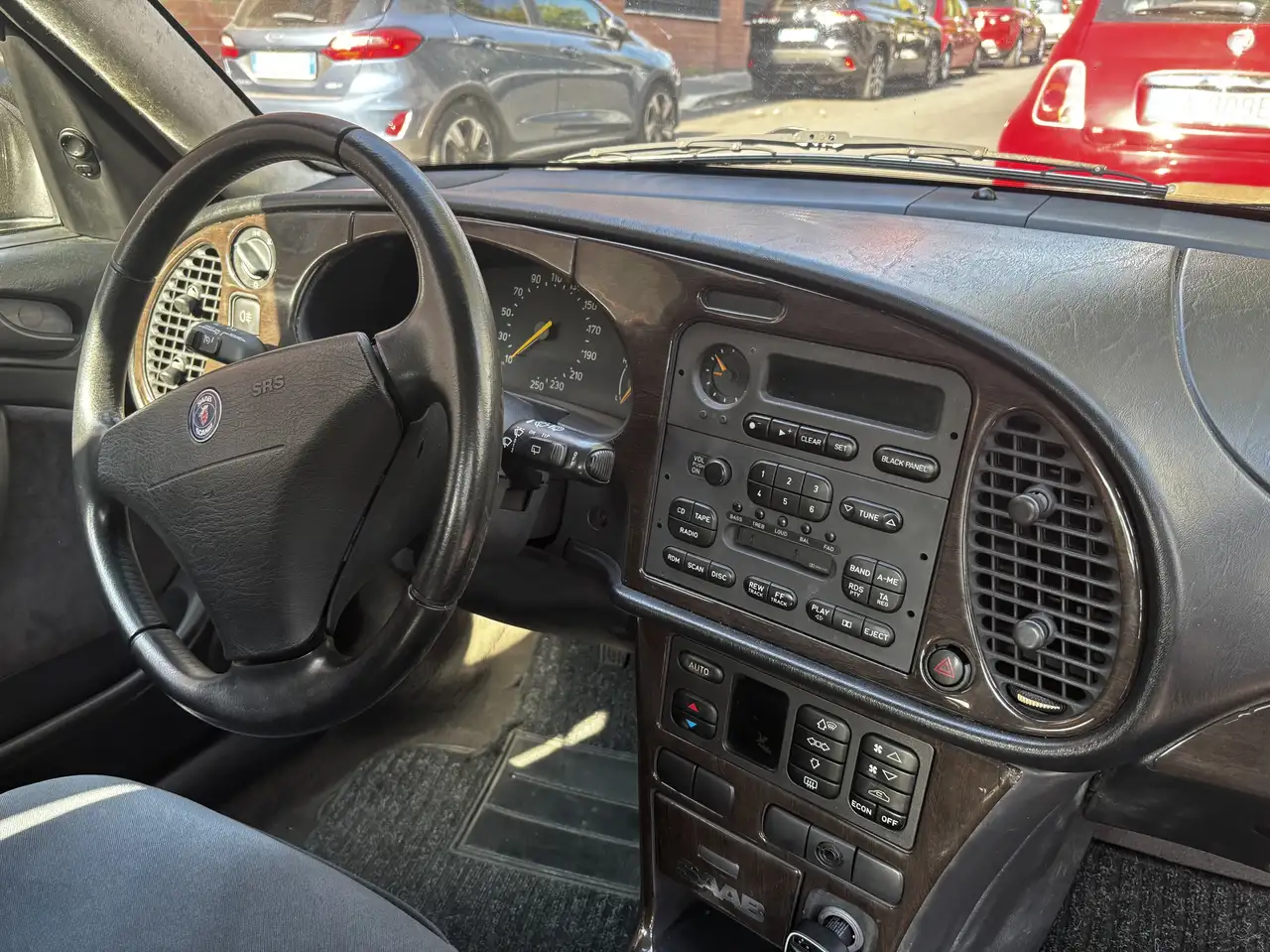 Saab 900 SE Hatchabck 2.0 16v, foto 6
