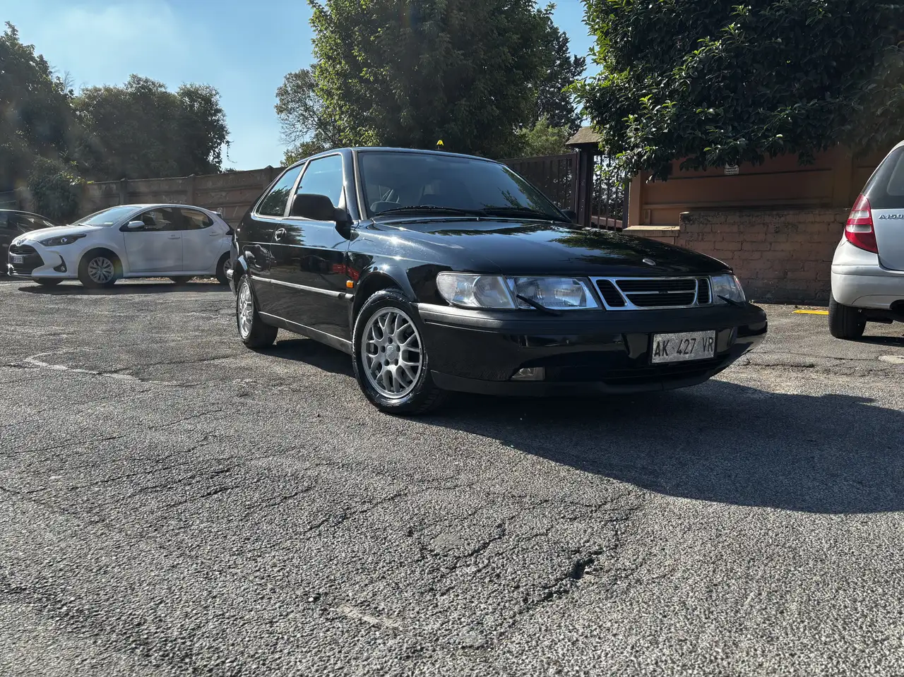 Saab 900 SE Hatchabck 2.0 16v, foto 1