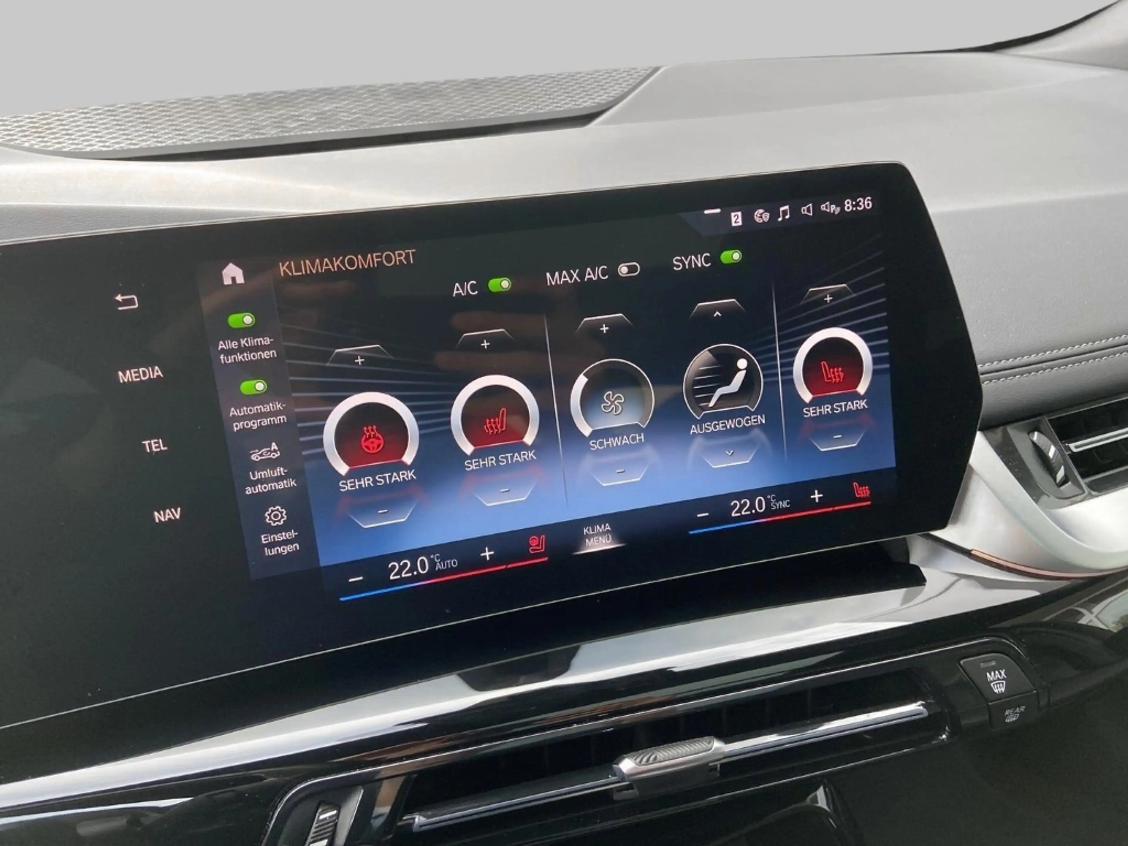 BMW 220 Active Tourer i Sportpaket AD AHK-klappbar El. Pan — photo 12