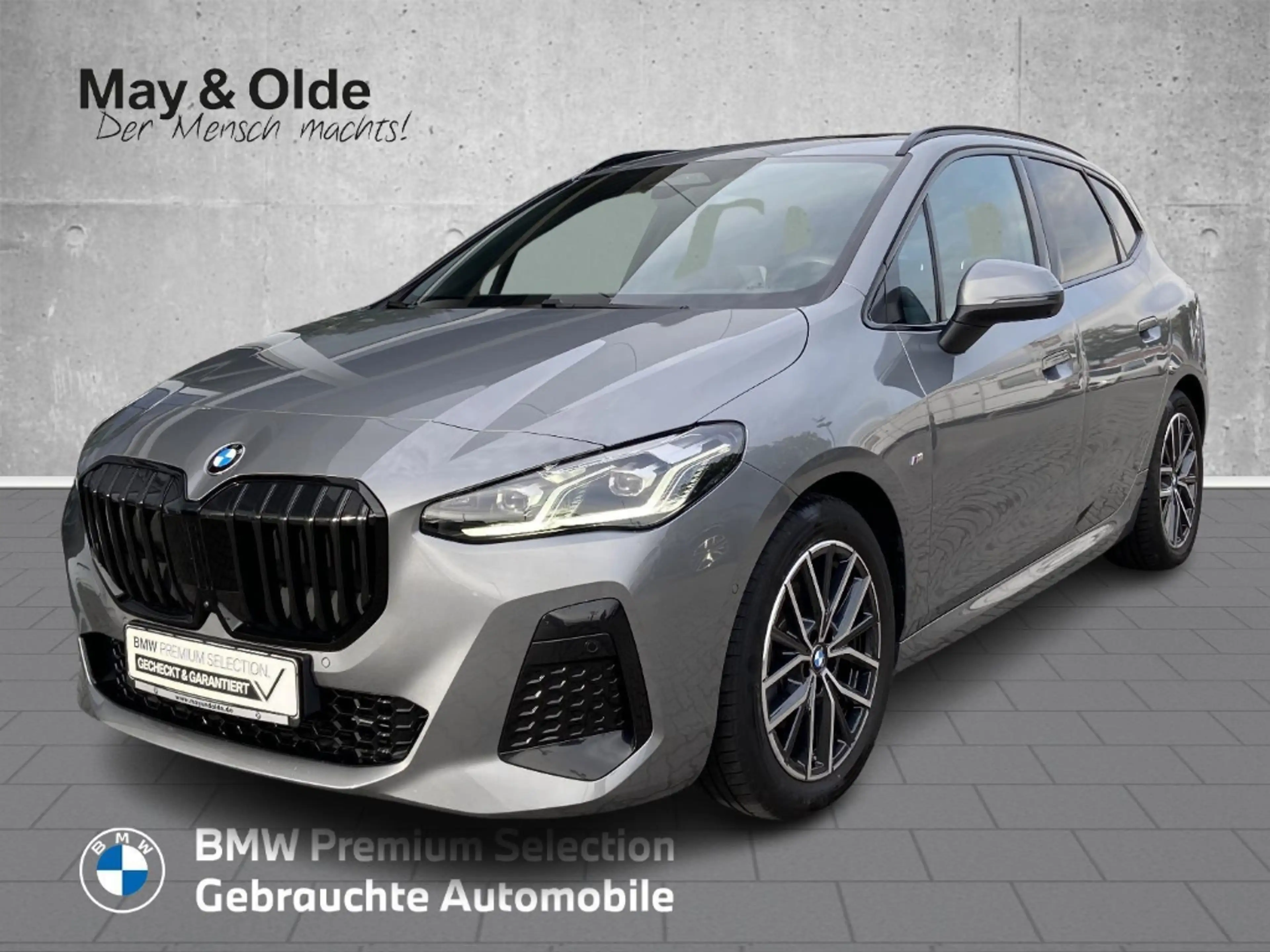 BMW 220 Active Tourer i Sportpaket AD AHK-klappbar El. Pan