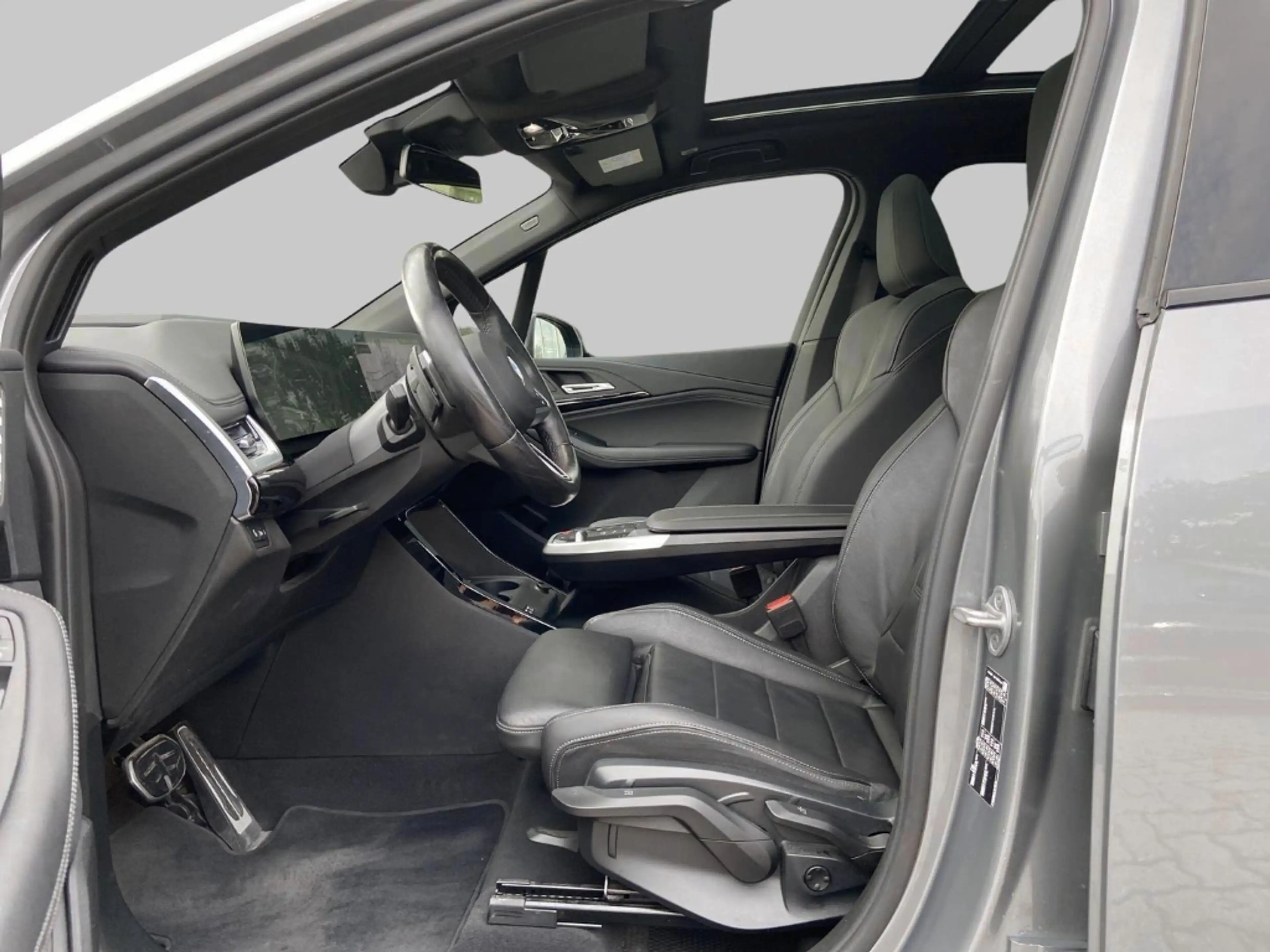 BMW 220 Active Tourer i Sportpaket AD AHK-klappbar El. Pan — photo 9