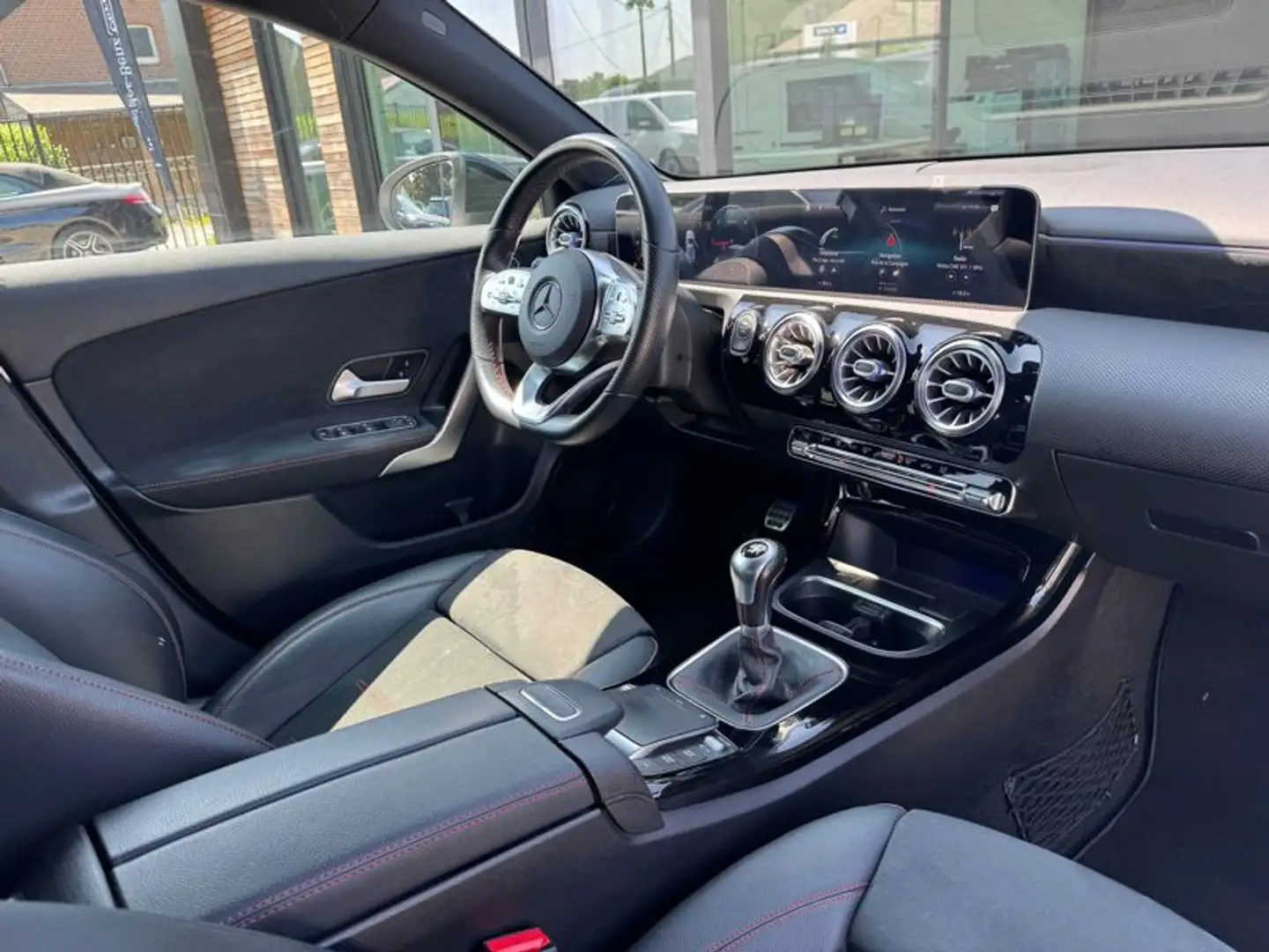 Mercedes-Benz A 180 d AMG Line Argent - 2