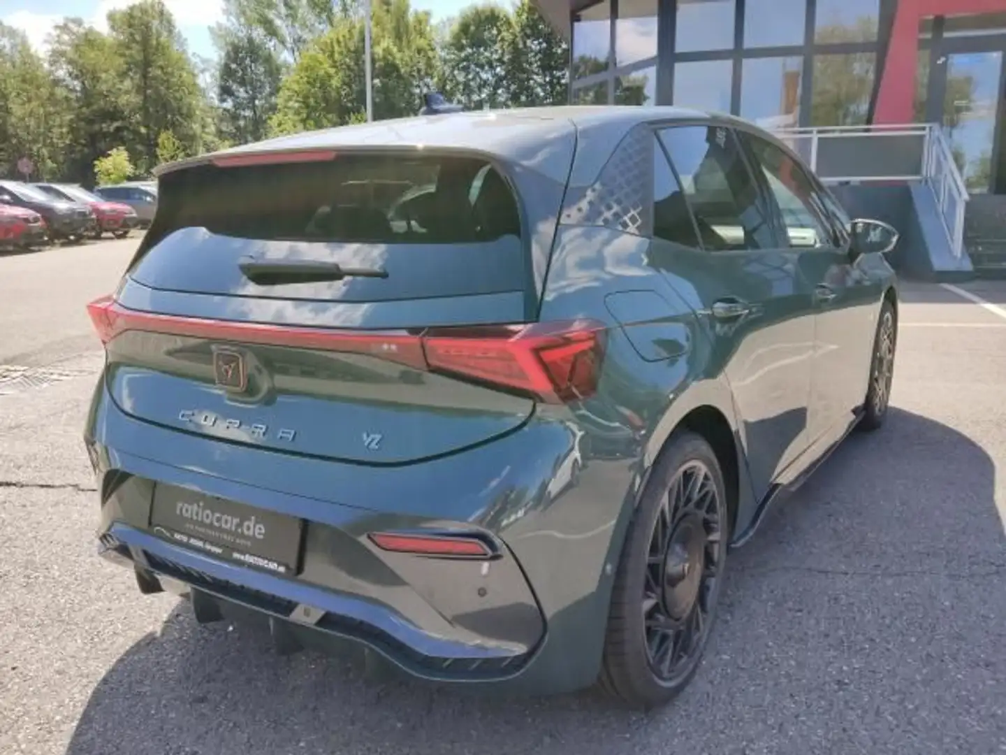 CUPRA Born BORN VZ 240 KW 79 KWH NAVI HEAD-UP-DISPLAY SHZ Grün - 2