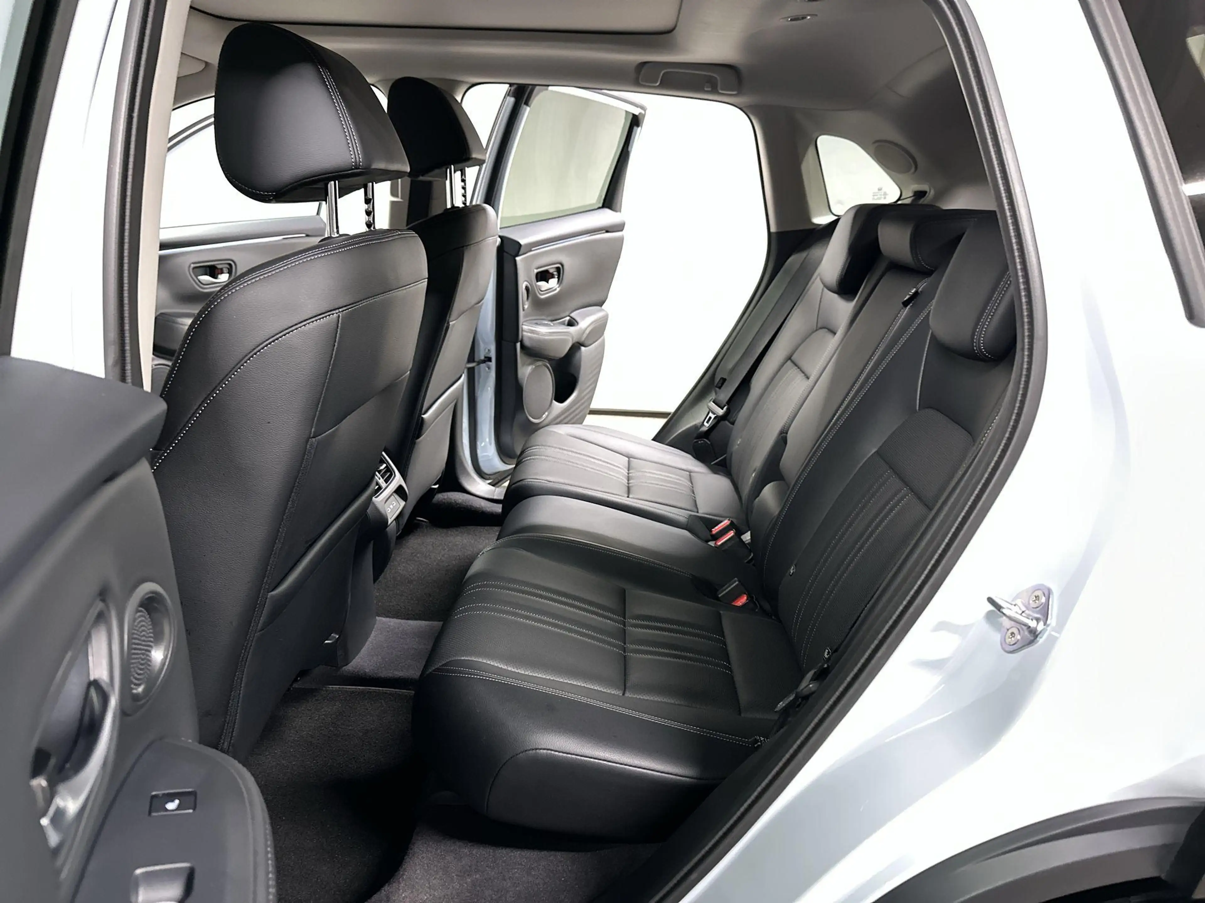 Honda ZR-V 2.0 e:HEV Advance Automaat | Pano | Leder — photo 12