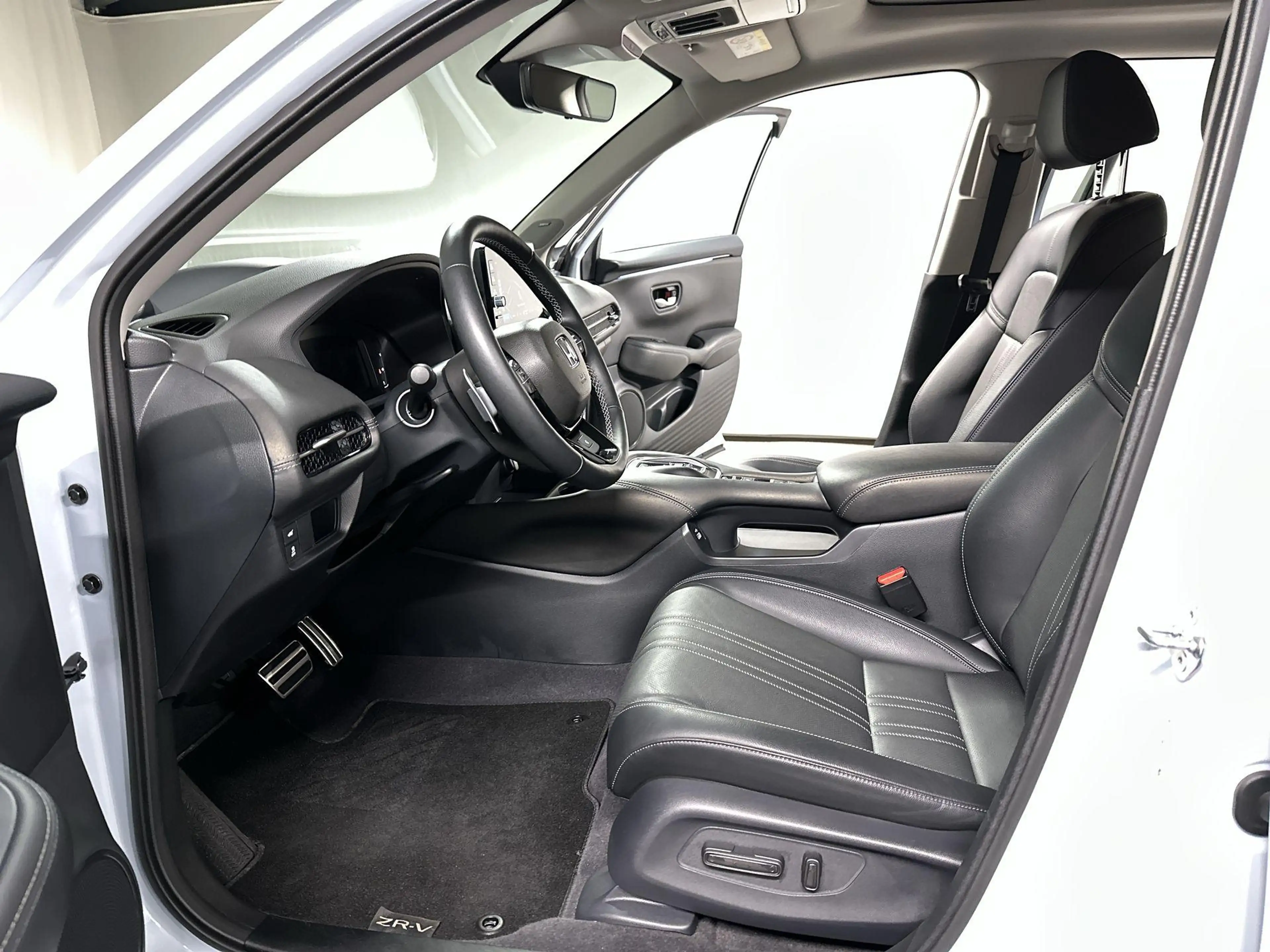 Honda ZR-V 2.0 e:HEV Advance Automaat | Pano | Leder — photo 10