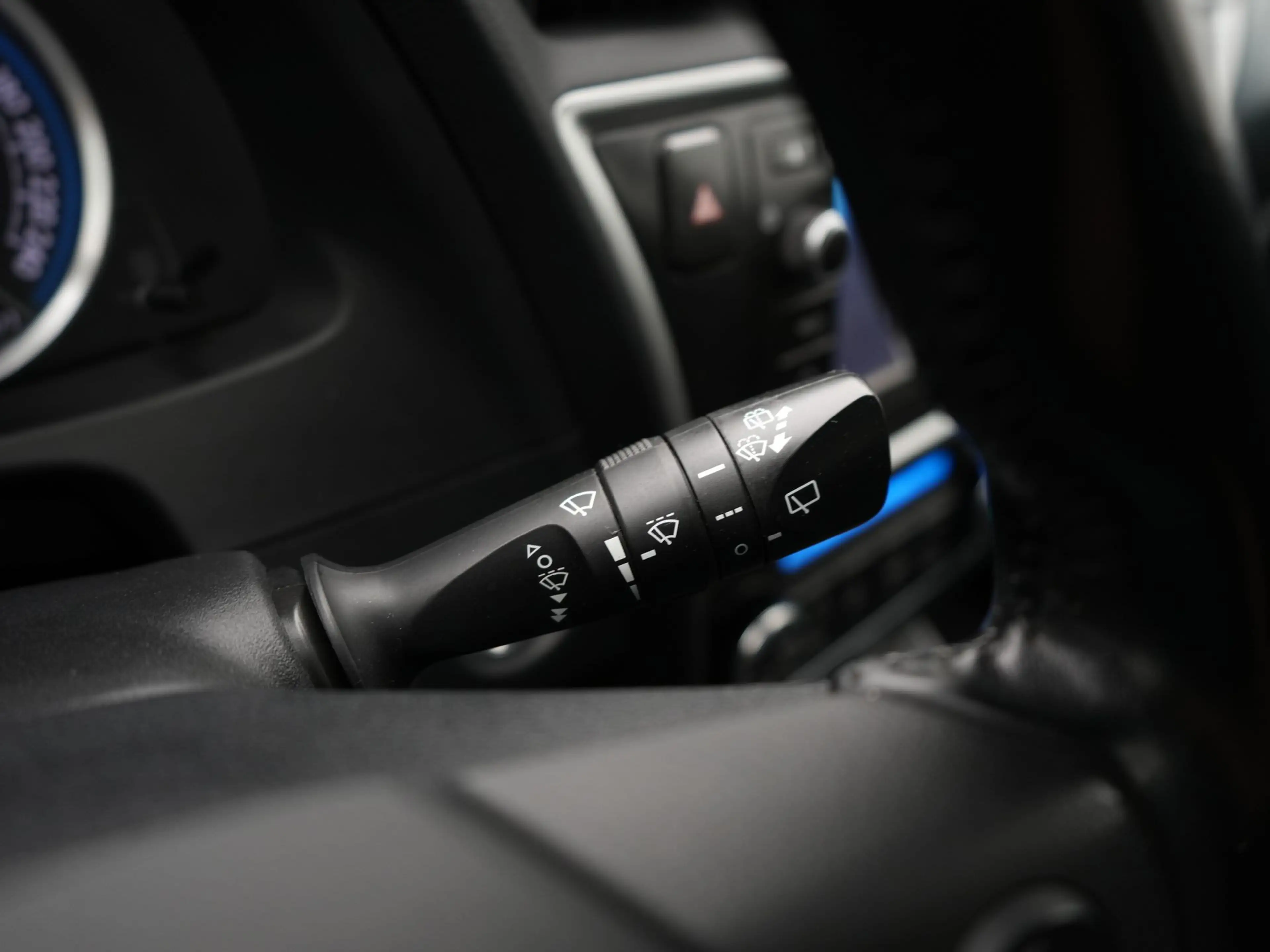 Toyota Auris Touring Sports 1.8 Hybrid Aspiration — photo 10