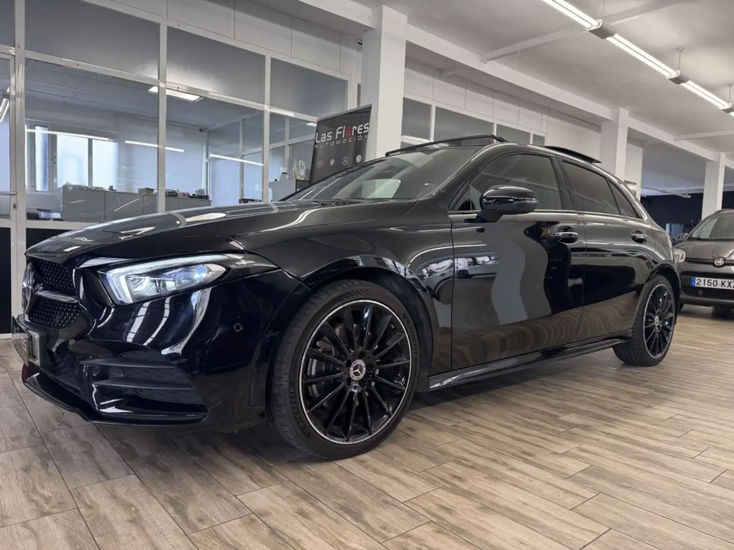 Mercedes-Benz A 250 250e 8G-DCT Noir - 2
