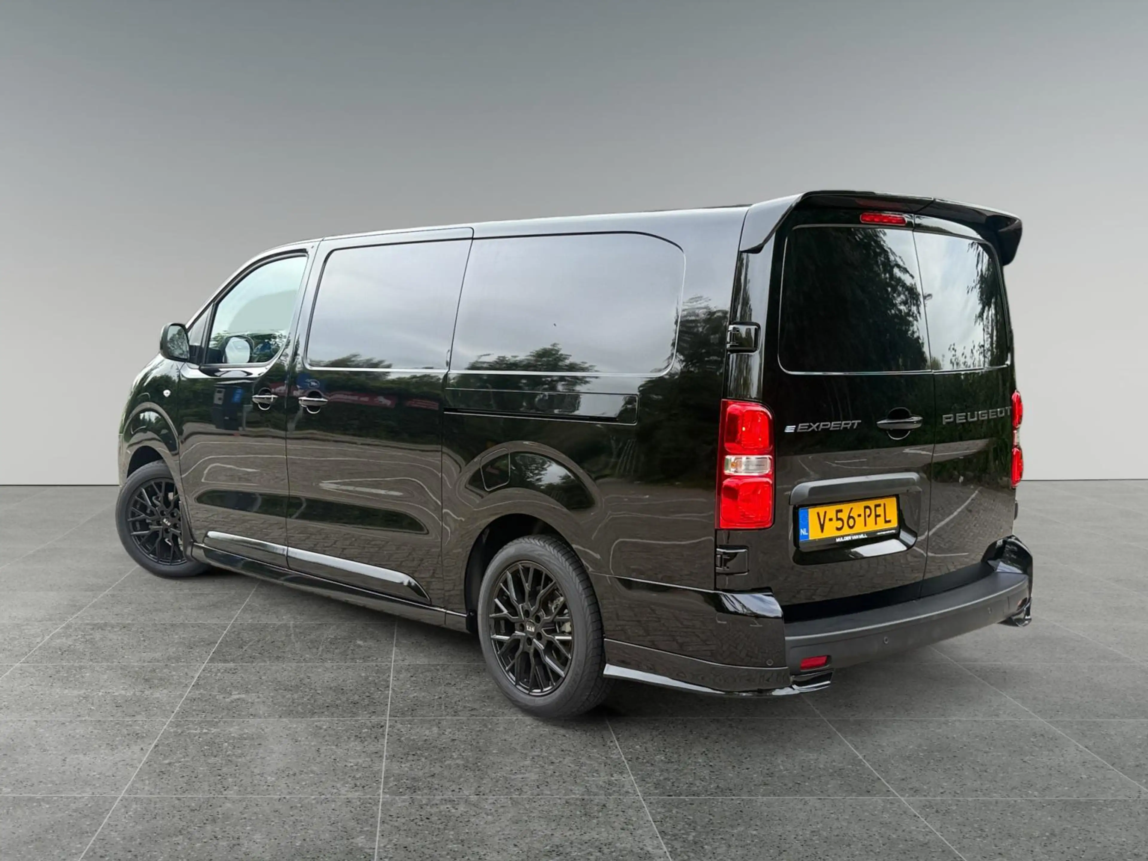 Peugeot e-Expert EV L3 75kWh 136pk STX SPORT | Lederen bekleding ST — photo 7