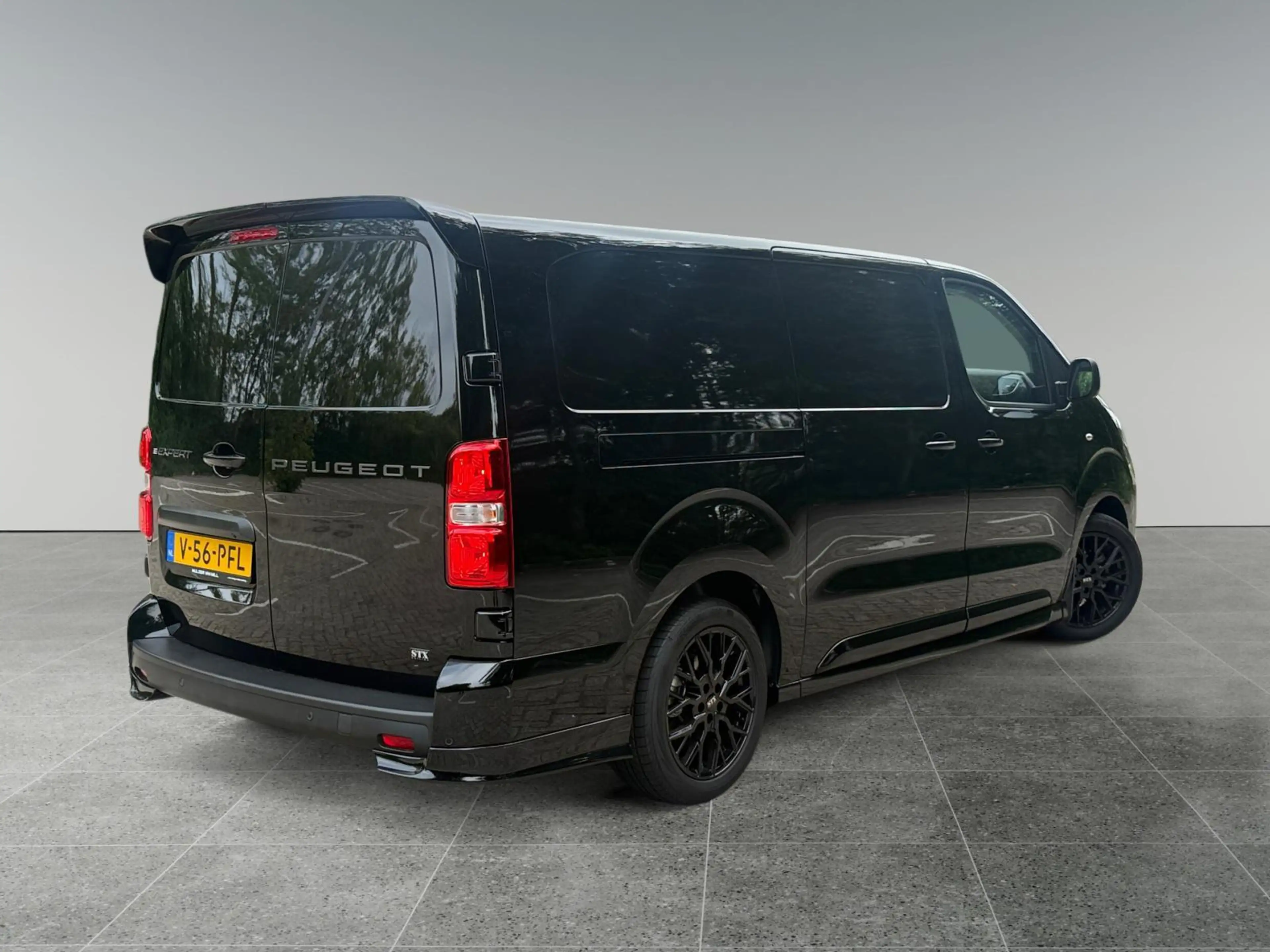 Peugeot e-Expert EV L3 75kWh 136pk STX SPORT | Lederen bekleding ST — photo 5