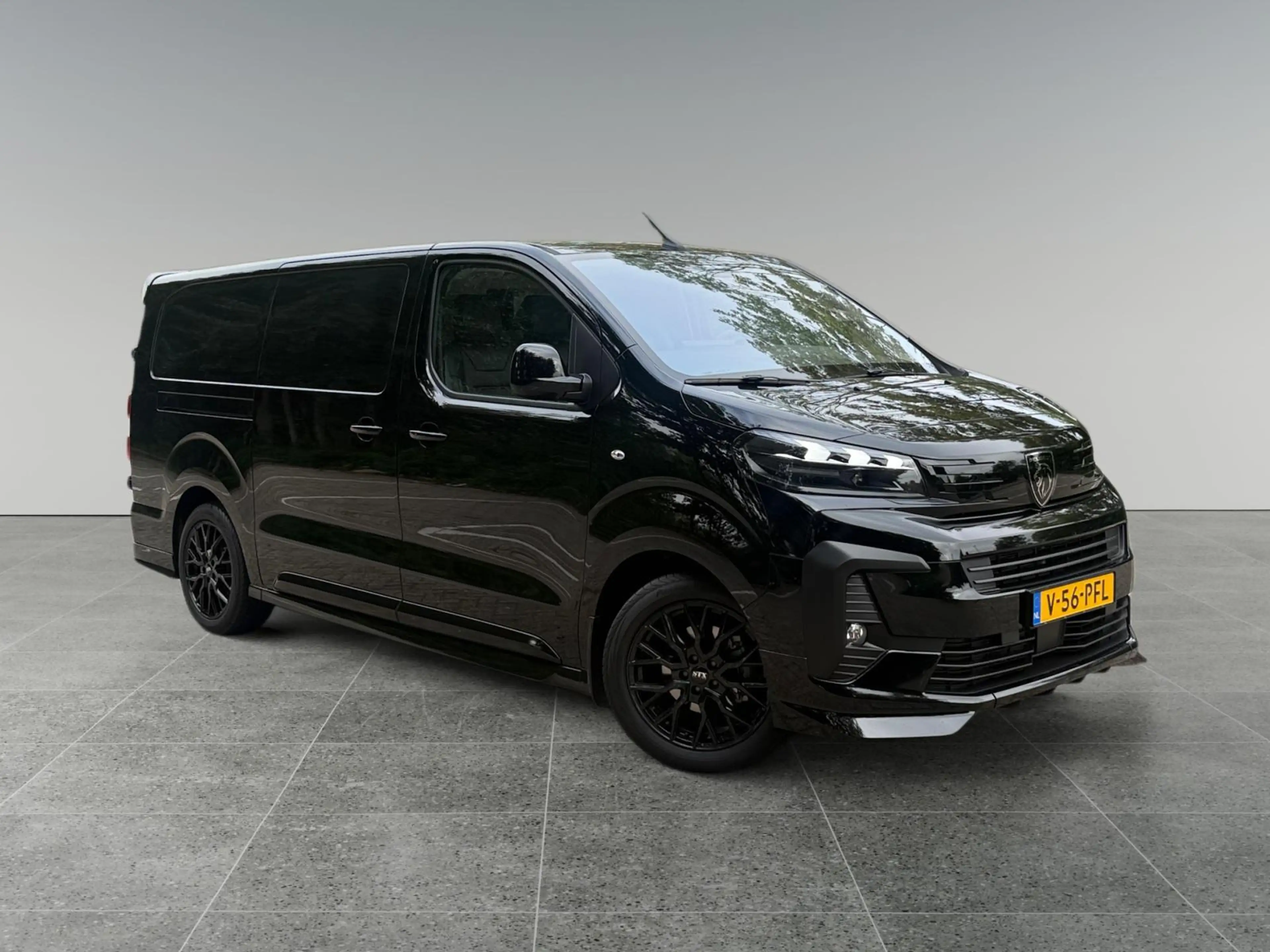 Peugeot e-Expert EV L3 75kWh 136pk STX SPORT | Lederen bekleding ST — photo 3