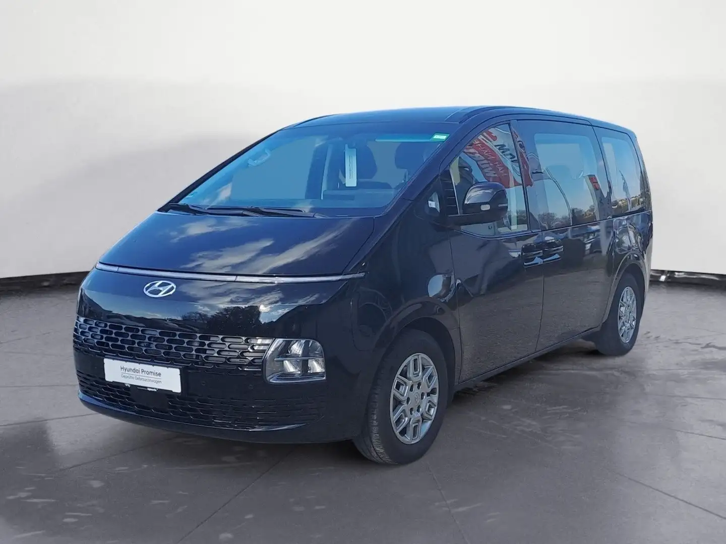 Hyundai STARIA 2.2 CRDi Trend 9-Sitzer Automatik 2WD Nav Negru - 1