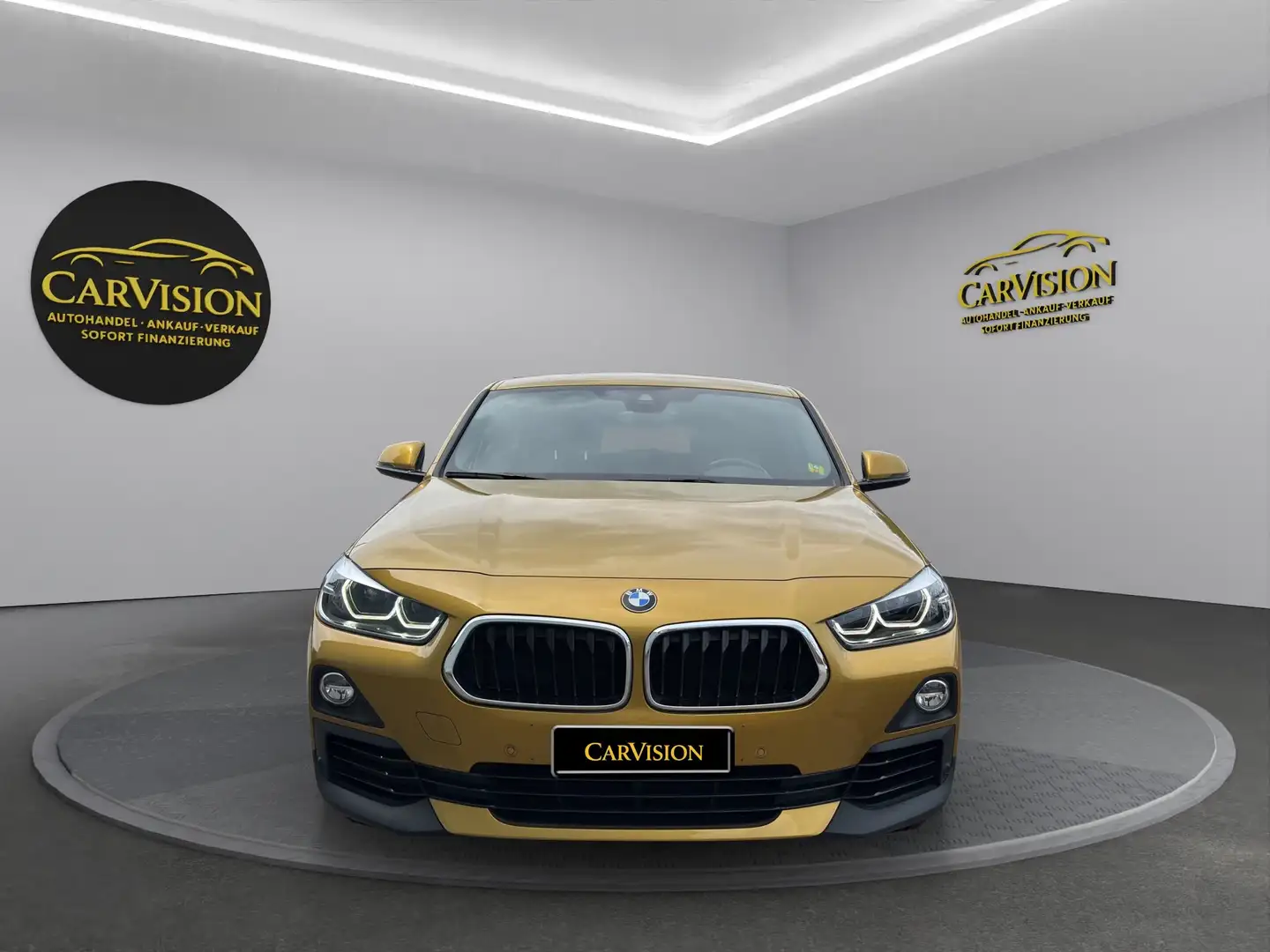 BMW X2 X2 xDrive20i Aut. Gold - 2